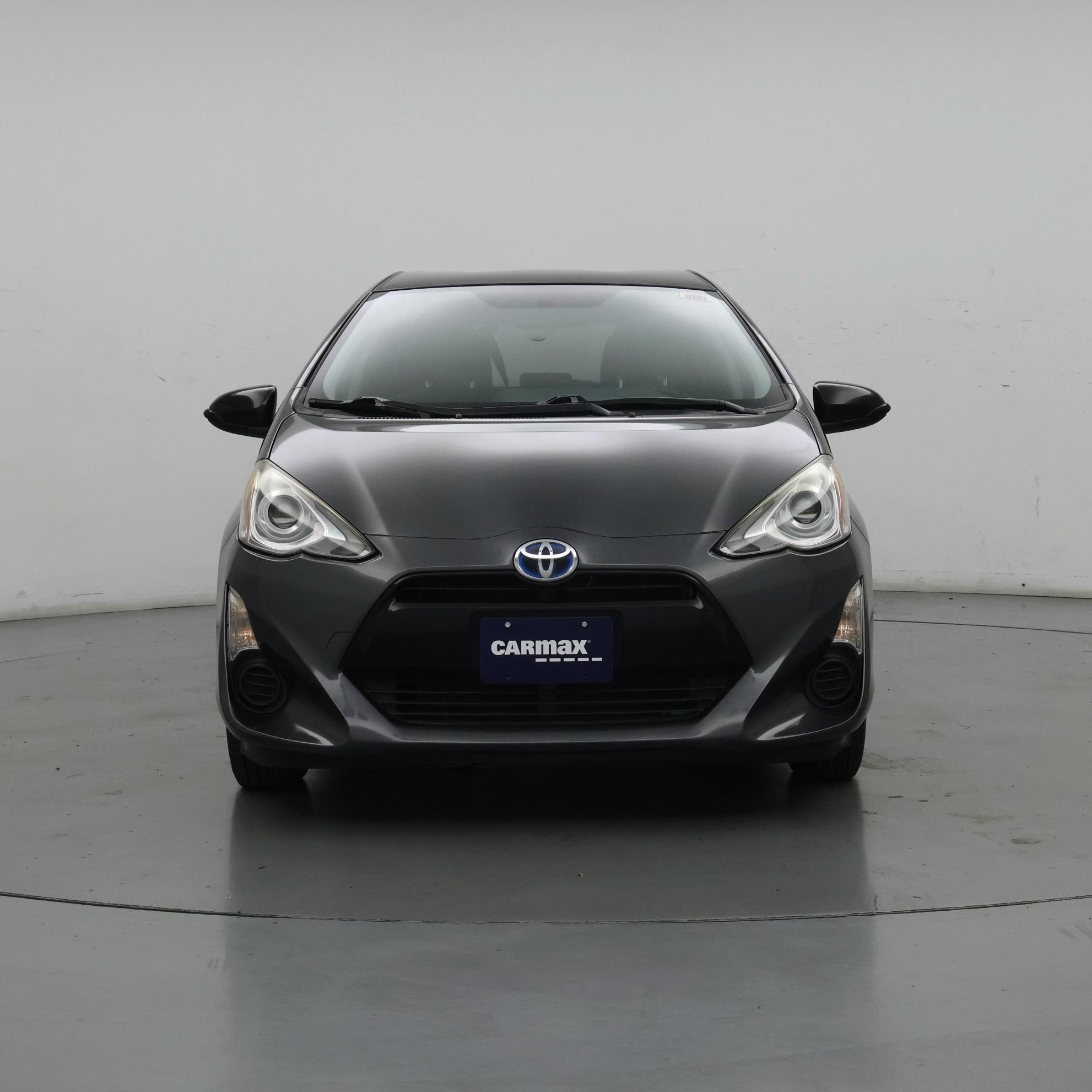 Thumbnail: 2015 Toyota Prius c - 5