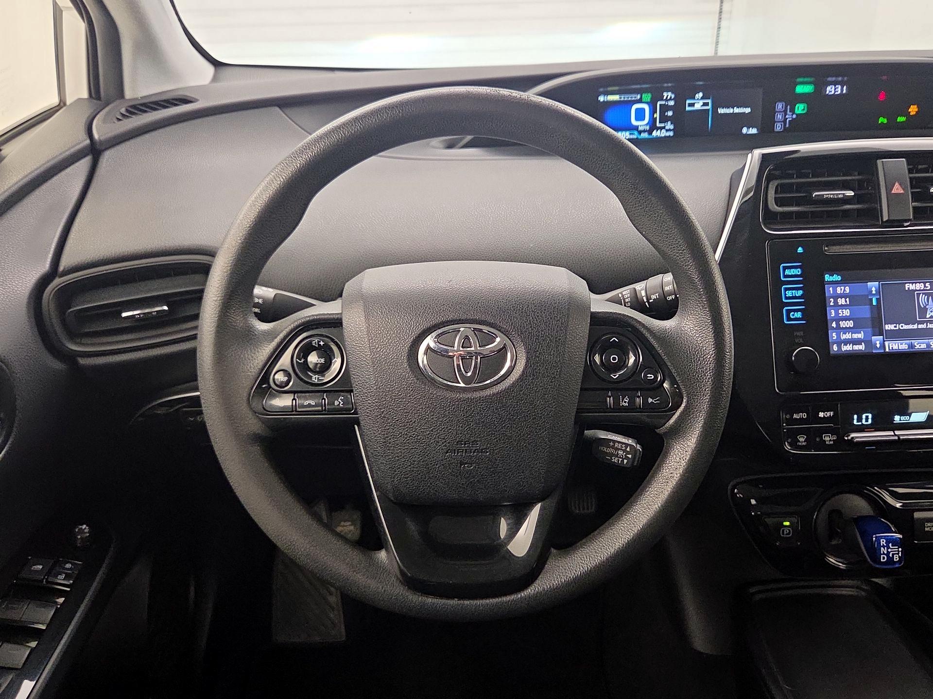 Thumbnail: 2019 Toyota Prius - 10