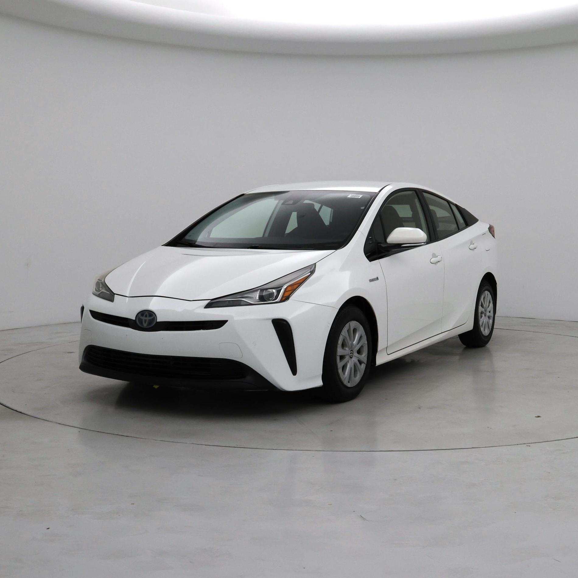 Thumbnail: 2019 Toyota Prius - 4