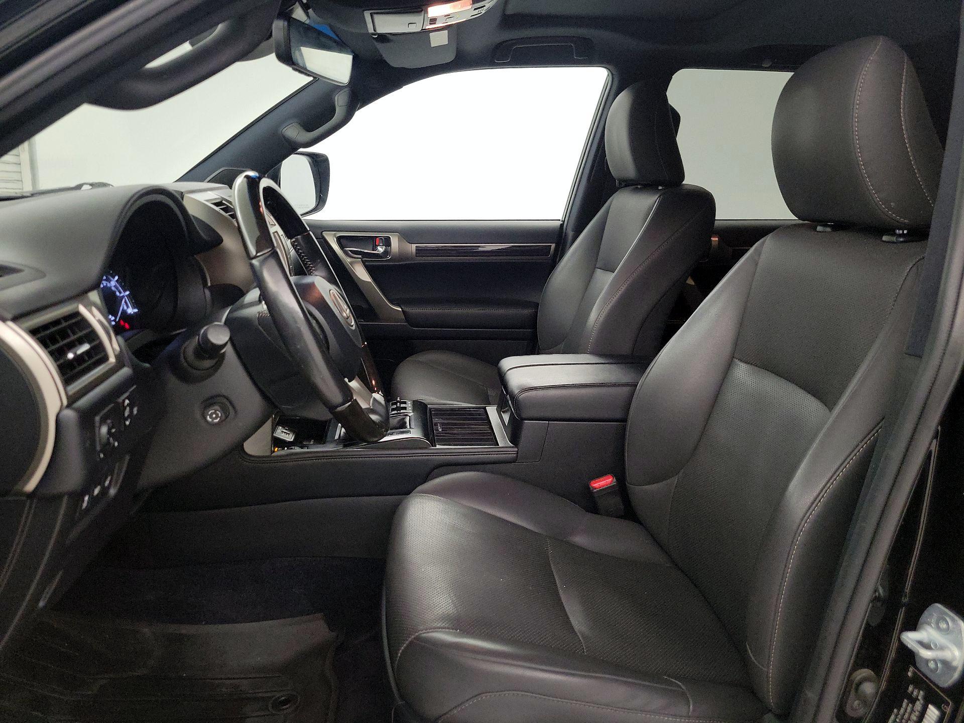 Thumbnail: 2021 Lexus GX - 11