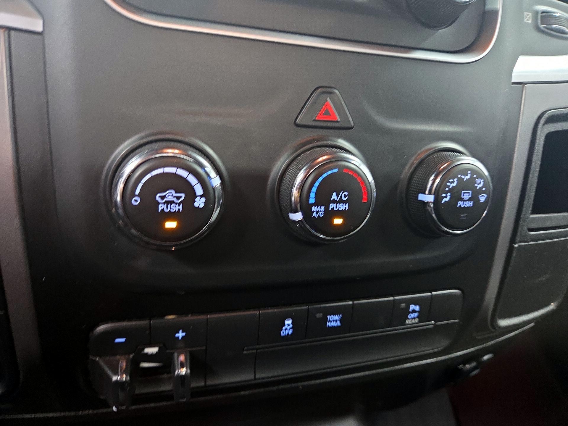 Thumbnail: 2021 RAM 1500 Classic - 16