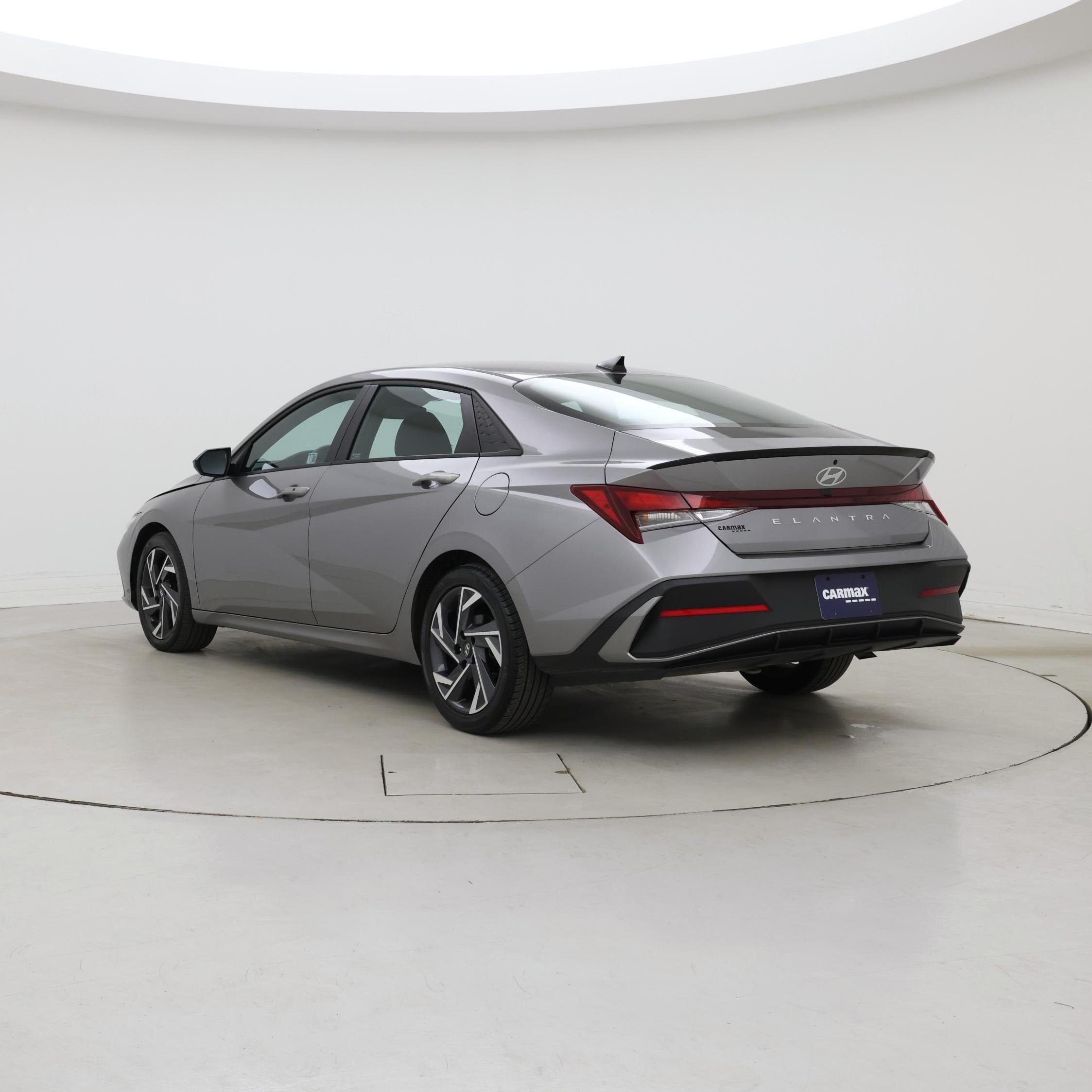 Thumbnail: 2025 Hyundai Elantra - 2