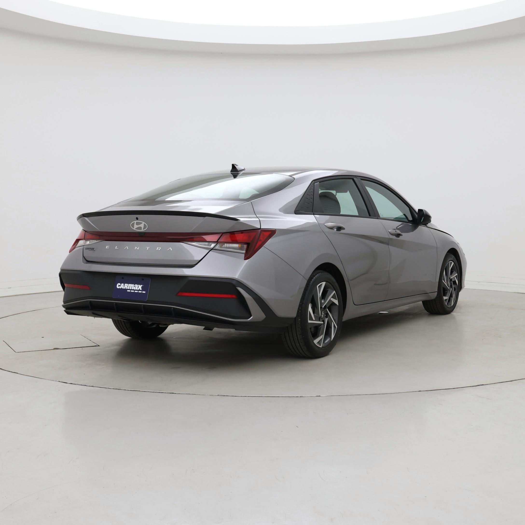 Thumbnail: 2025 Hyundai Elantra - 8