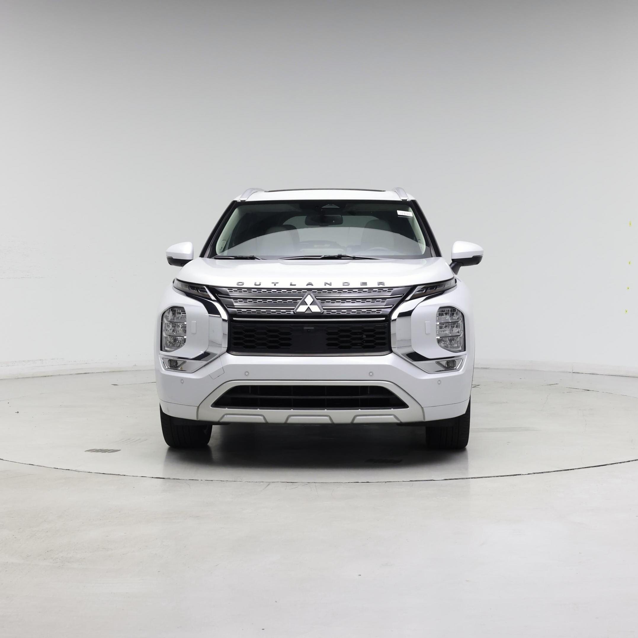 Thumbnail: 2023 Mitsubishi Outlander - 5
