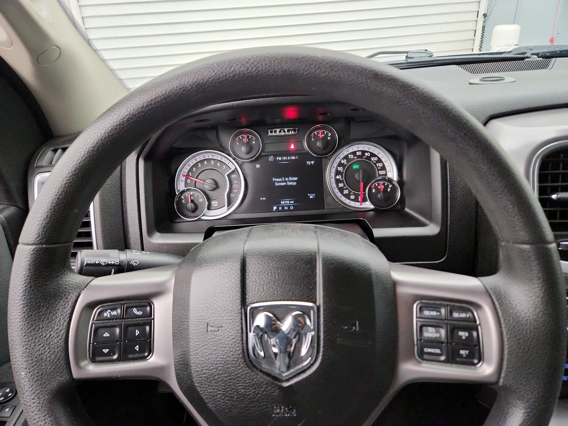 Thumbnail: 2023 RAM 1500 Classic - 10