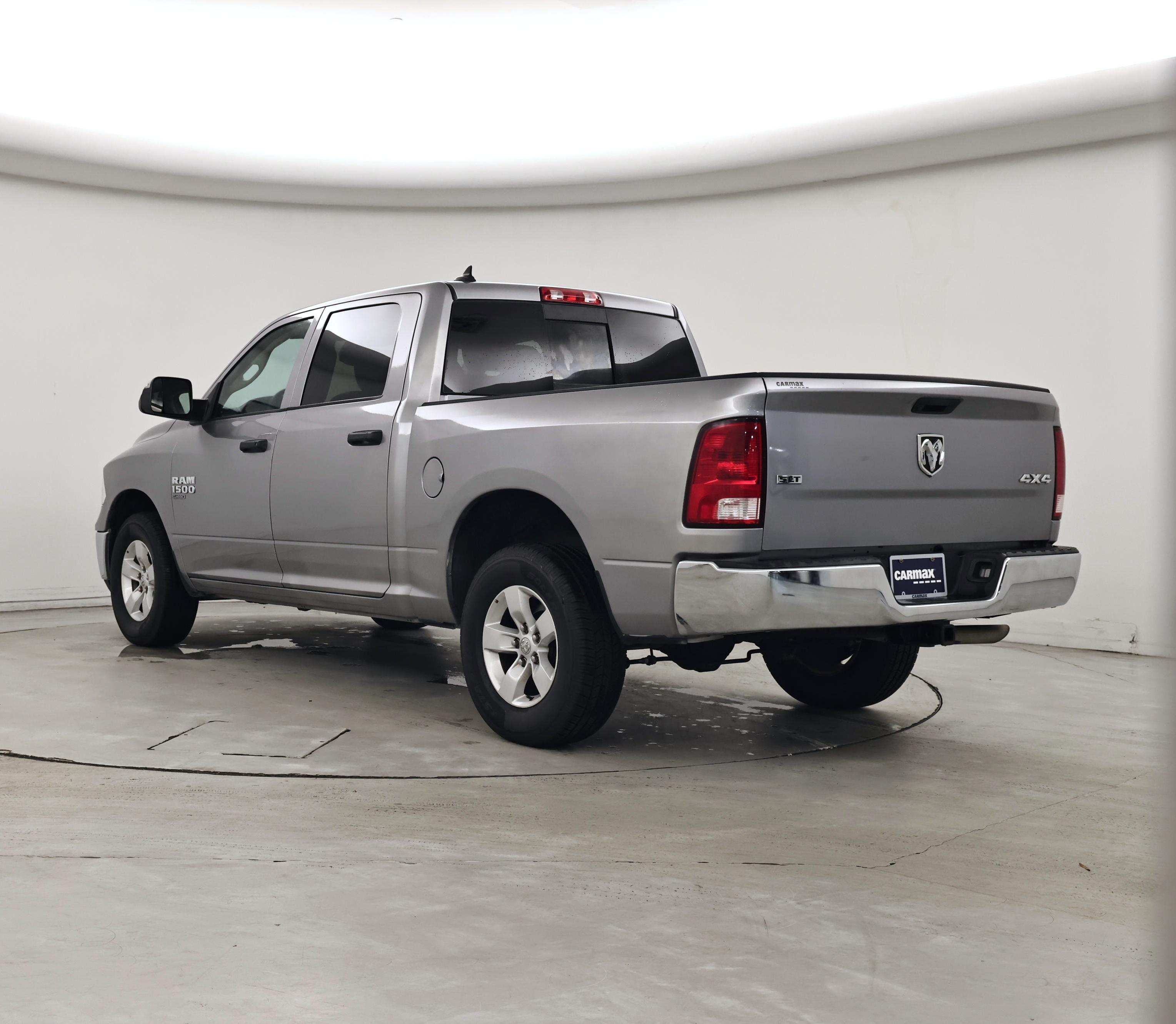 Thumbnail: 2023 RAM 1500 Classic - 2