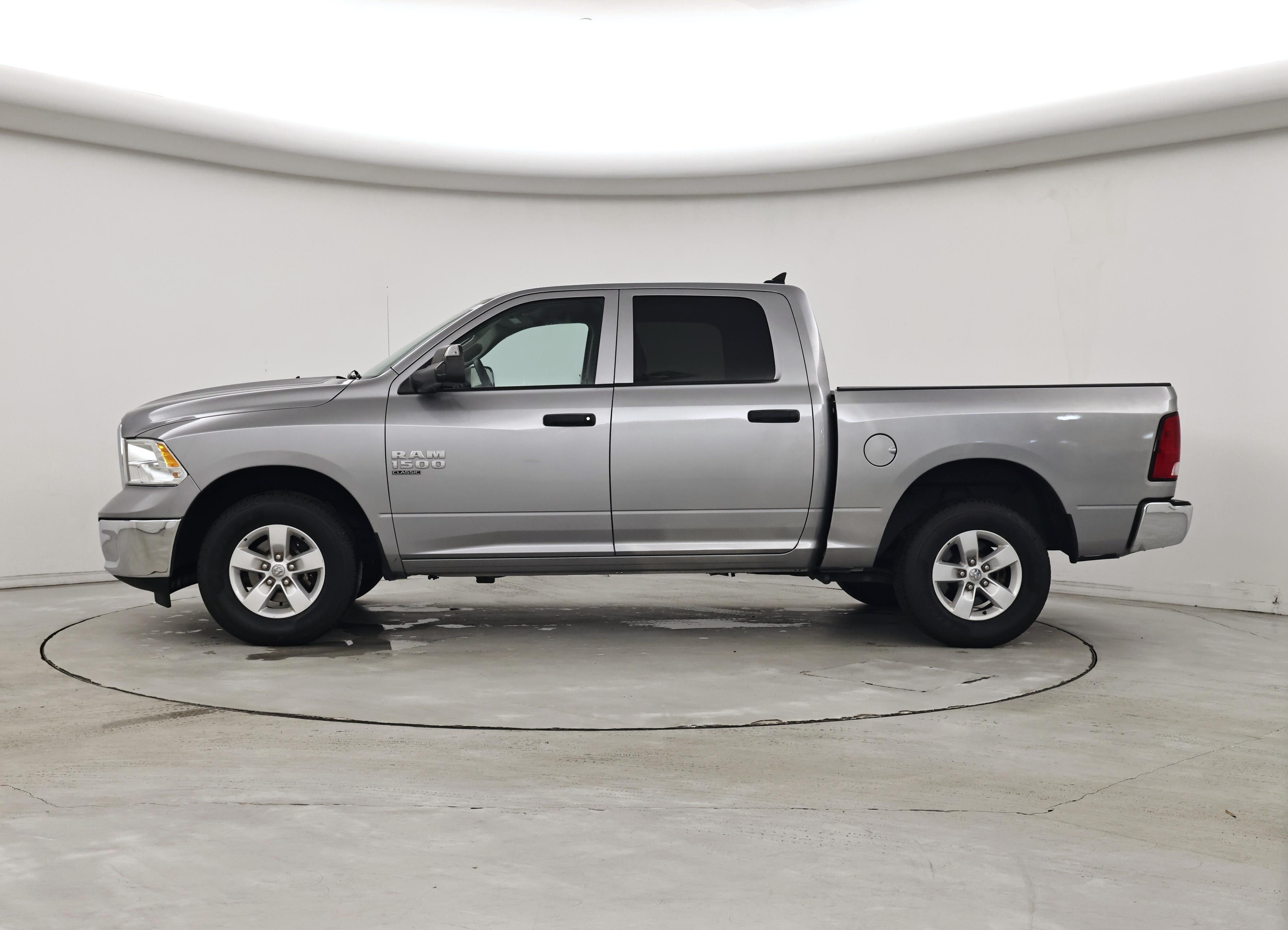Thumbnail: 2023 RAM 1500 Classic - 3