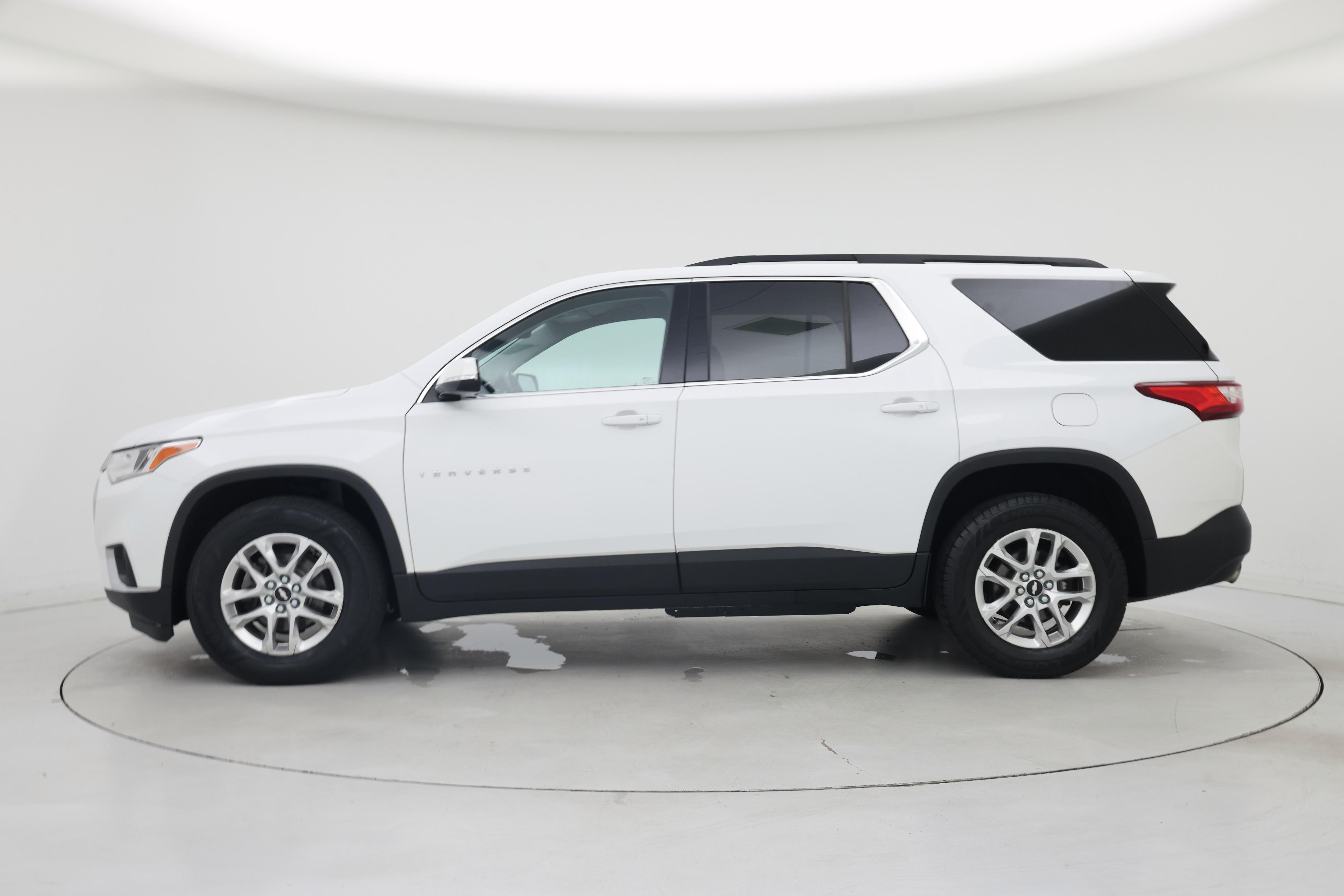 Thumbnail: 2019 Chevrolet Traverse - 3