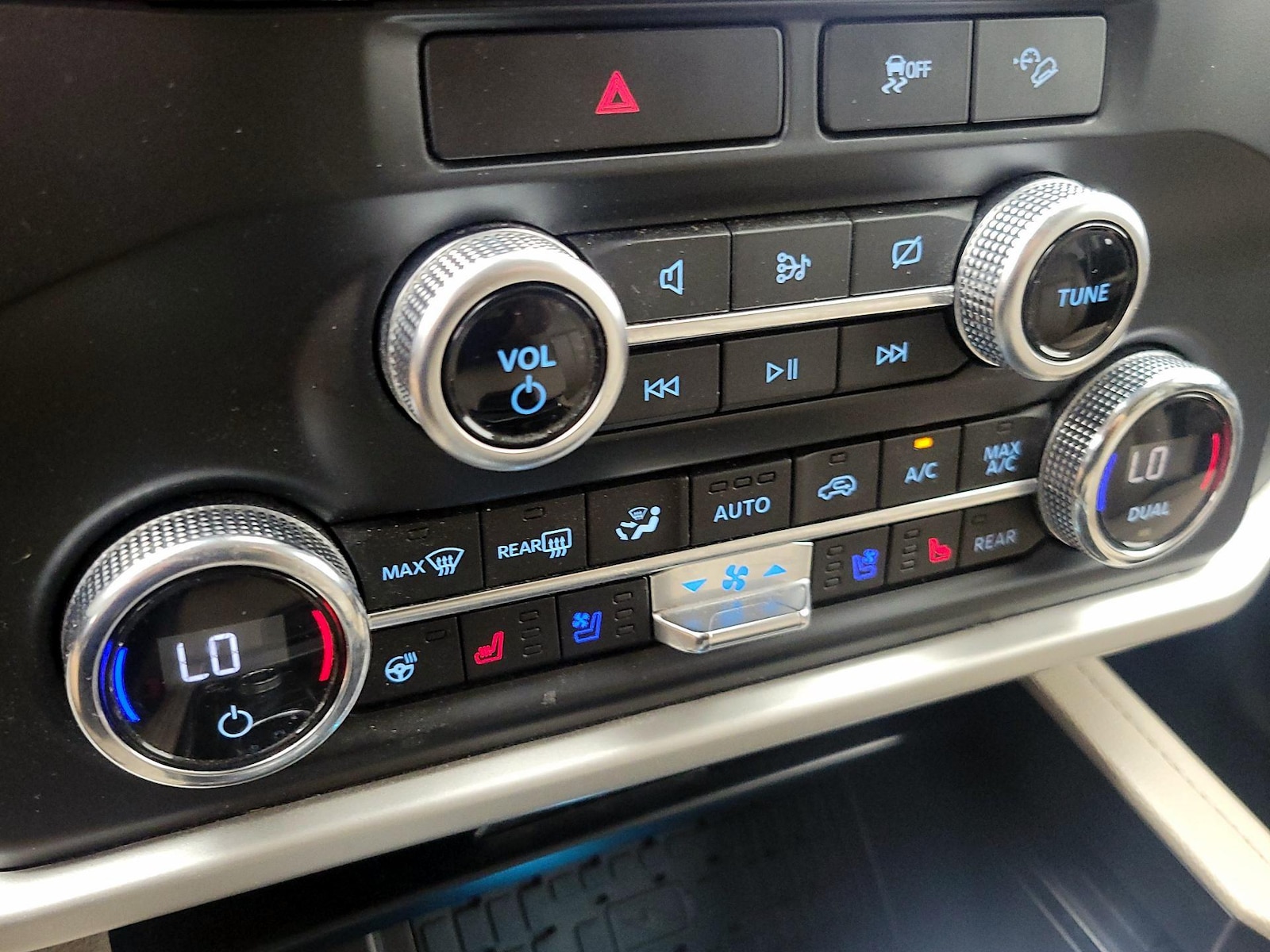 2022 Ford Expedition XLT - Photo 18