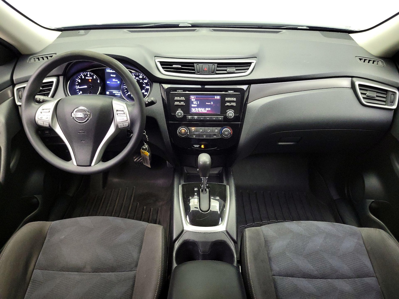2015 Nissan Rogue S - Photo 10