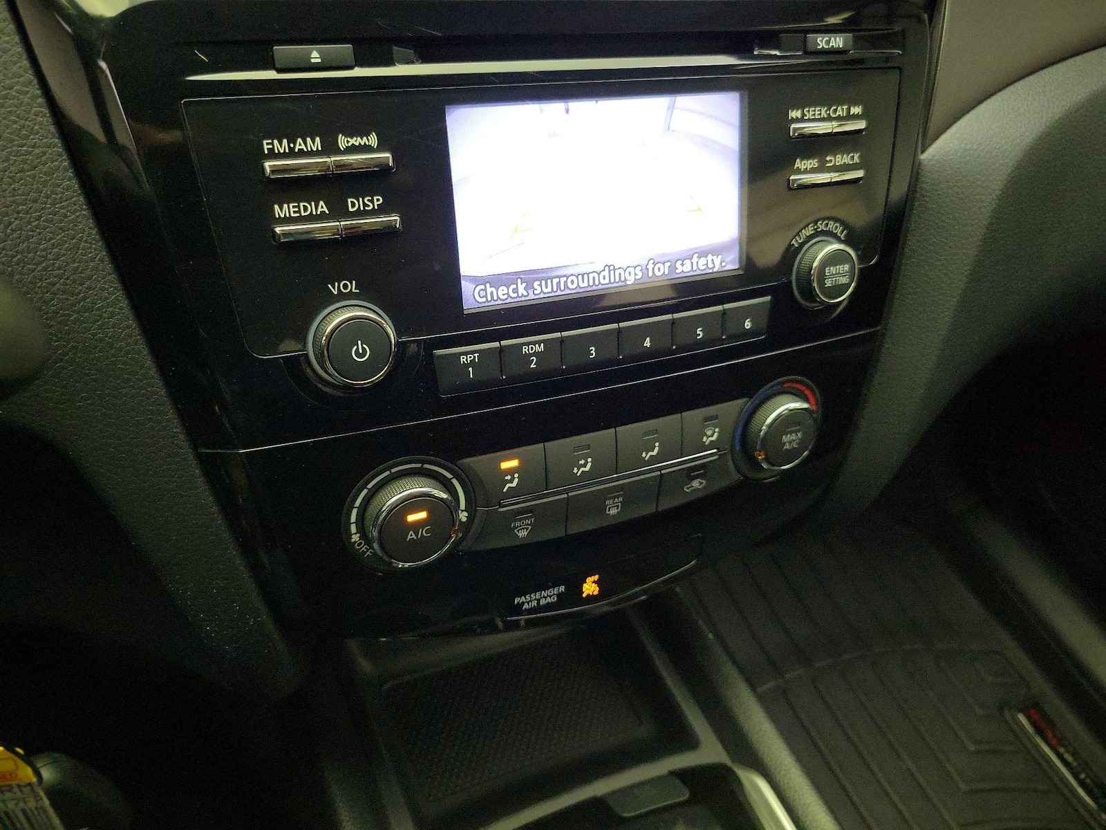 2015 Nissan Rogue S - Photo 15