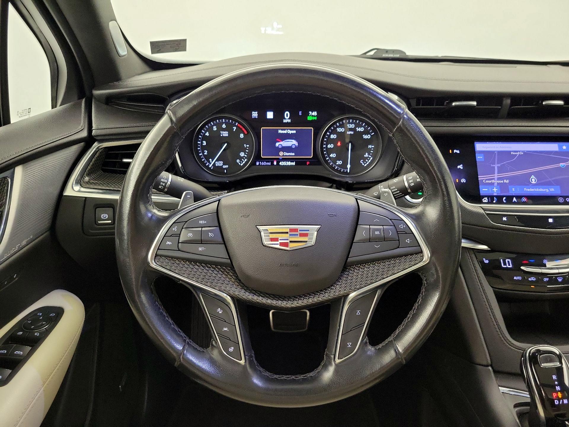 Thumbnail: 2020 Cadillac XT5 - 10