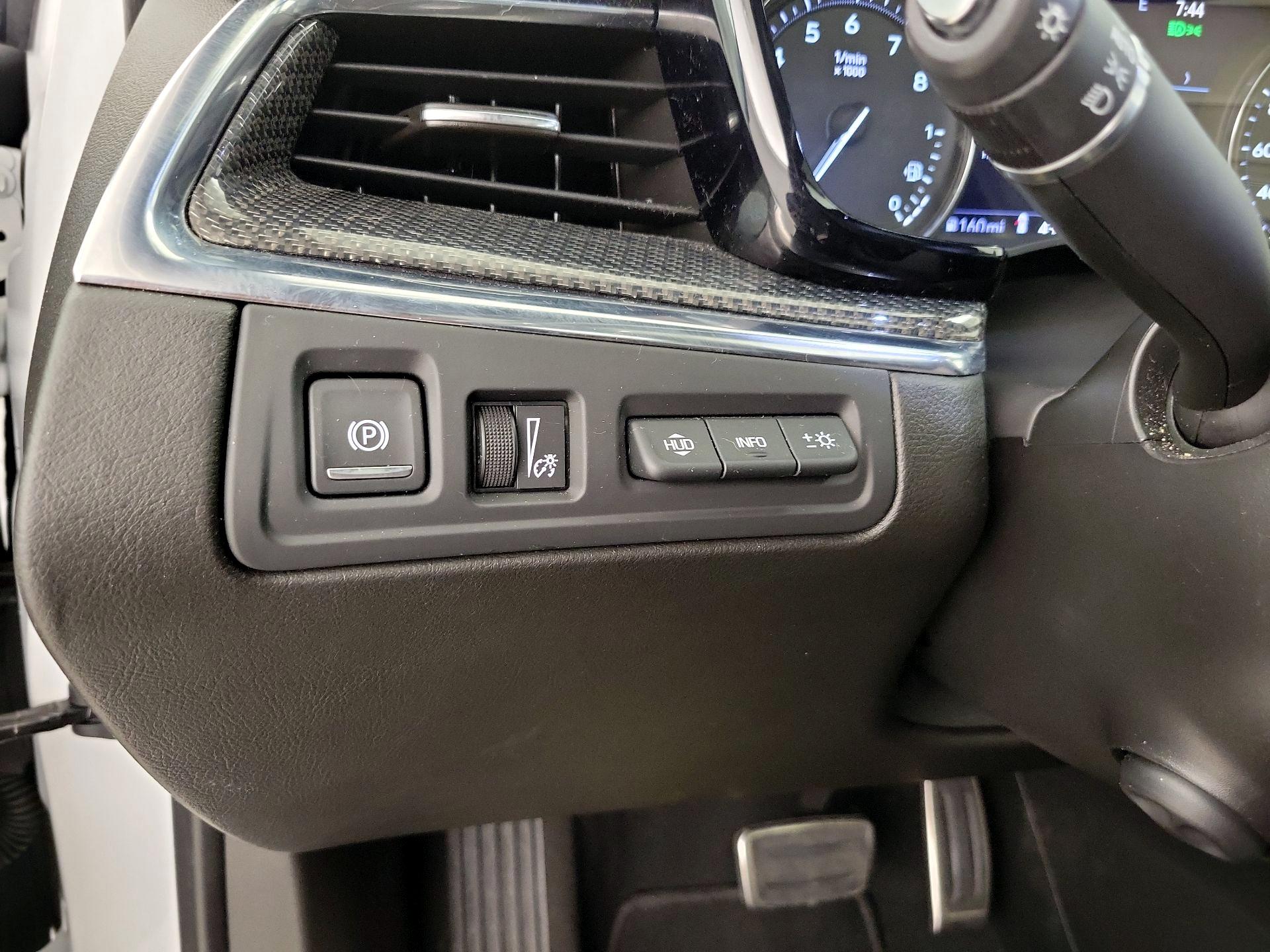 Thumbnail: 2020 Cadillac XT5 - 13