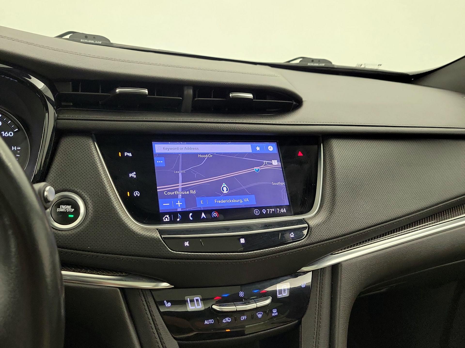 Thumbnail: 2020 Cadillac XT5 - 14