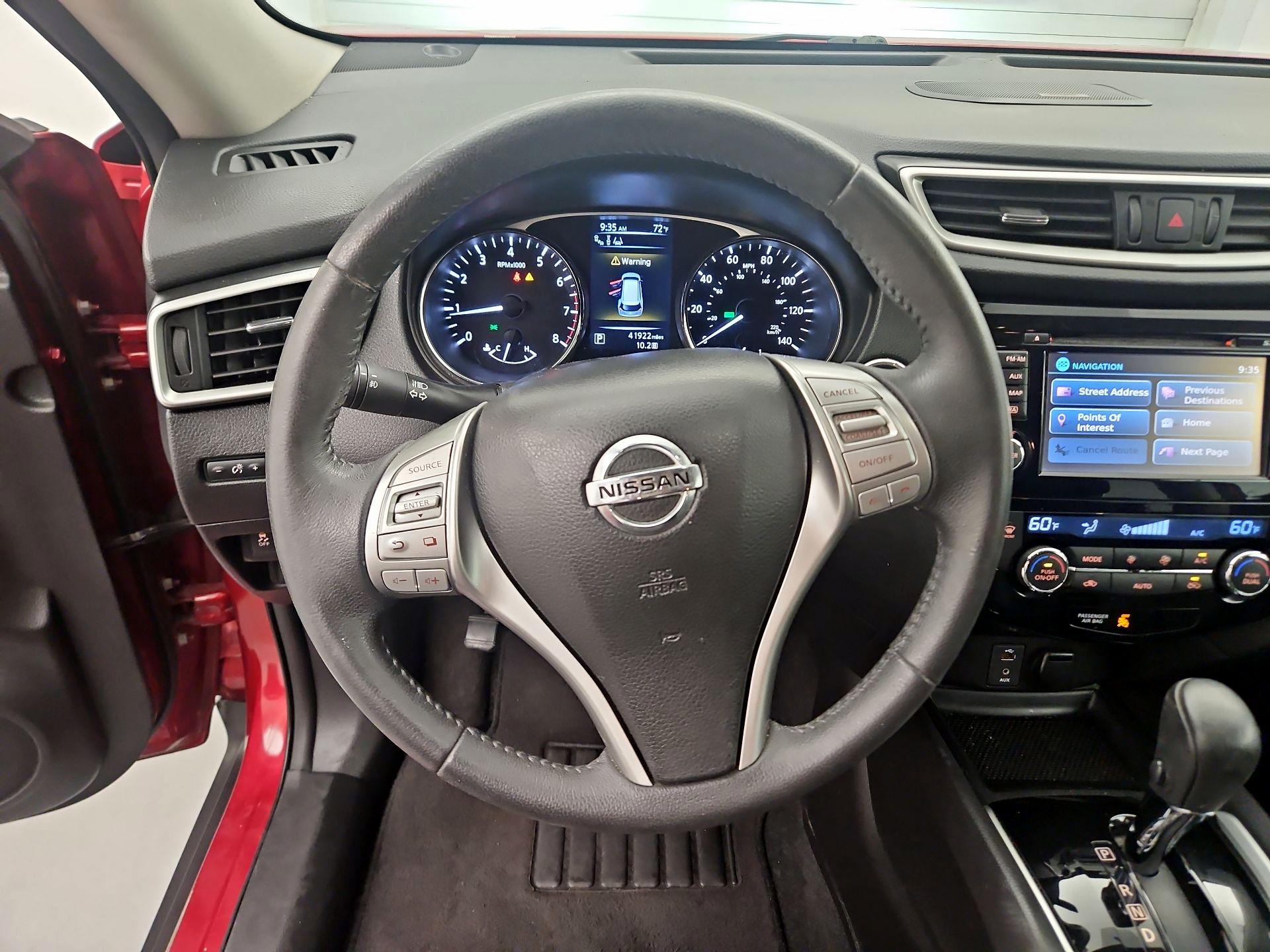 Thumbnail: 2015 Nissan Rogue - 10