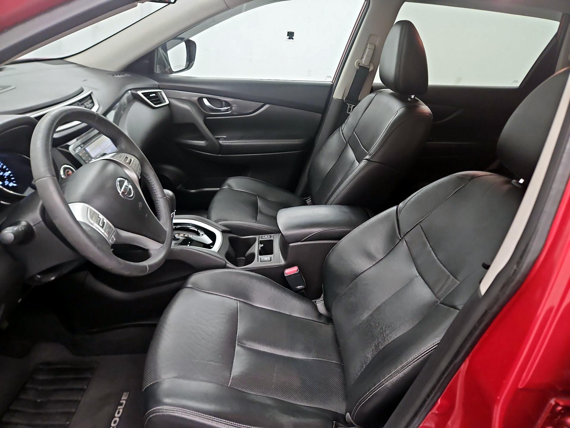 Thumbnail: 2015 Nissan Rogue - 11