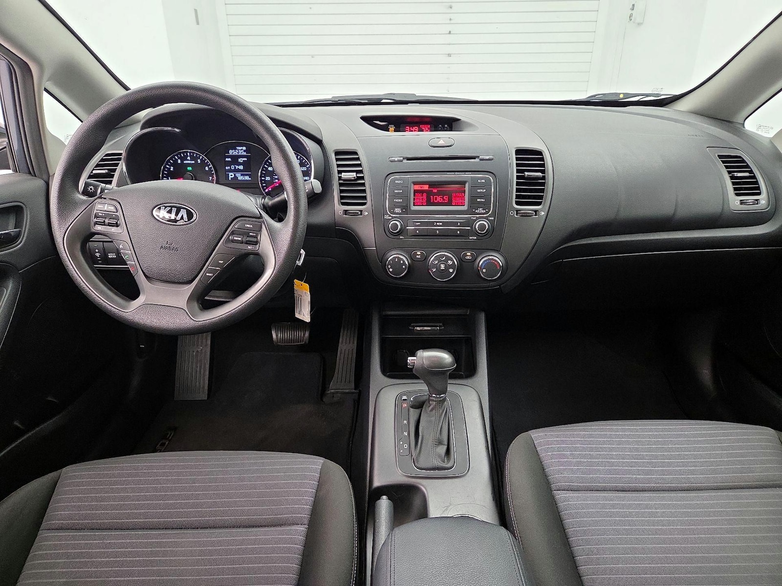 2015 Kia Forte LX - Photo 10