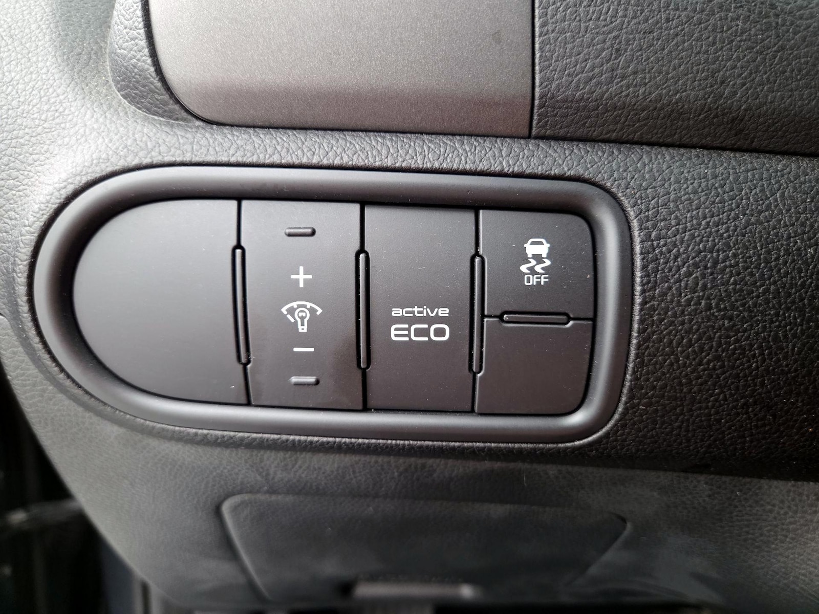 2015 Kia Forte LX - Photo 14