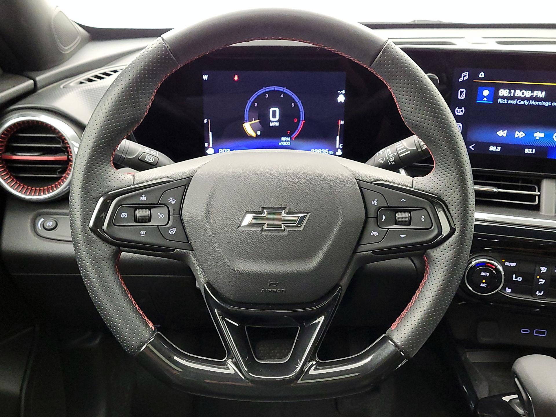 Thumbnail: 2024 Chevrolet Trax - 10