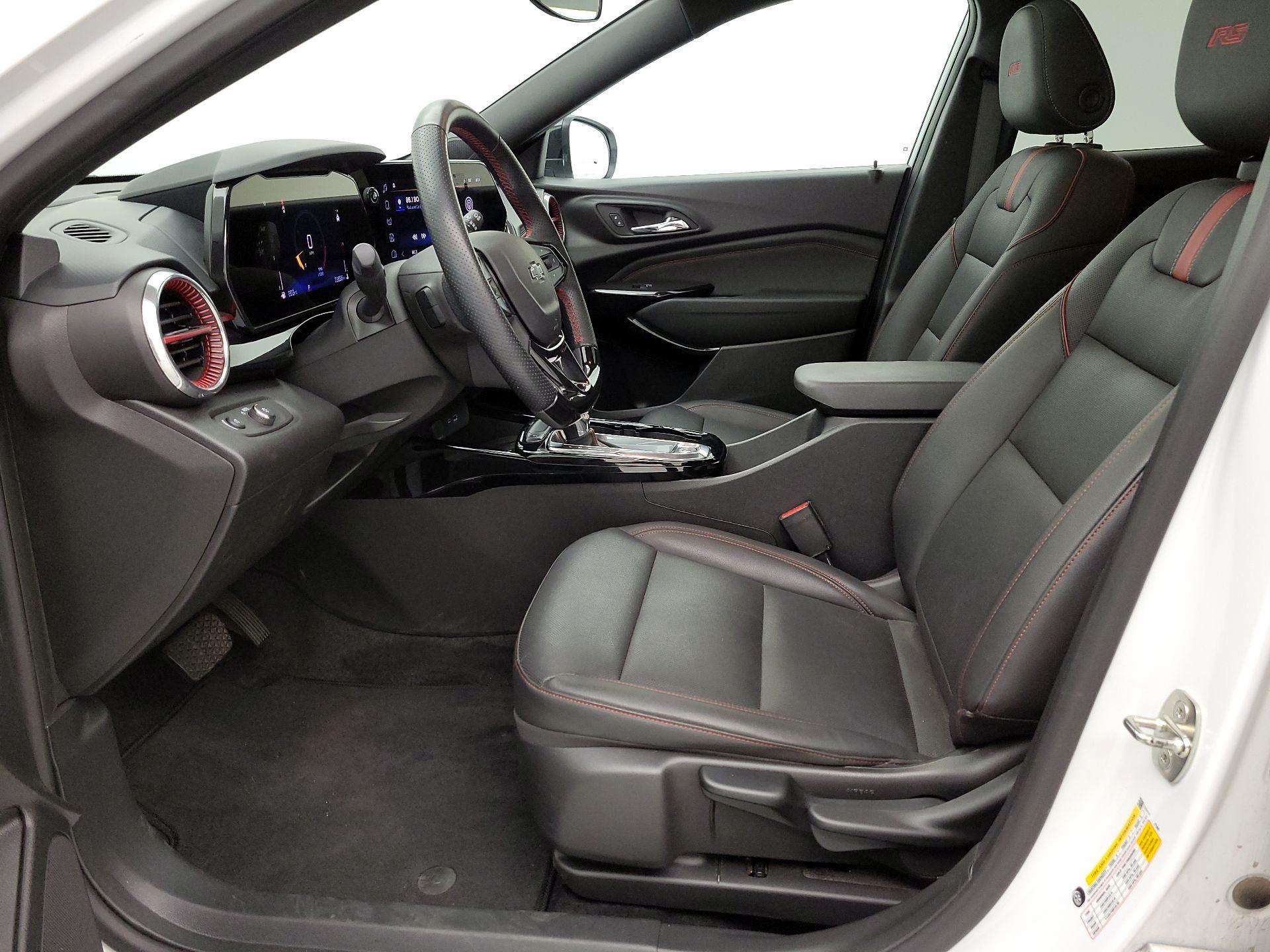 Thumbnail: 2024 Chevrolet Trax - 11
