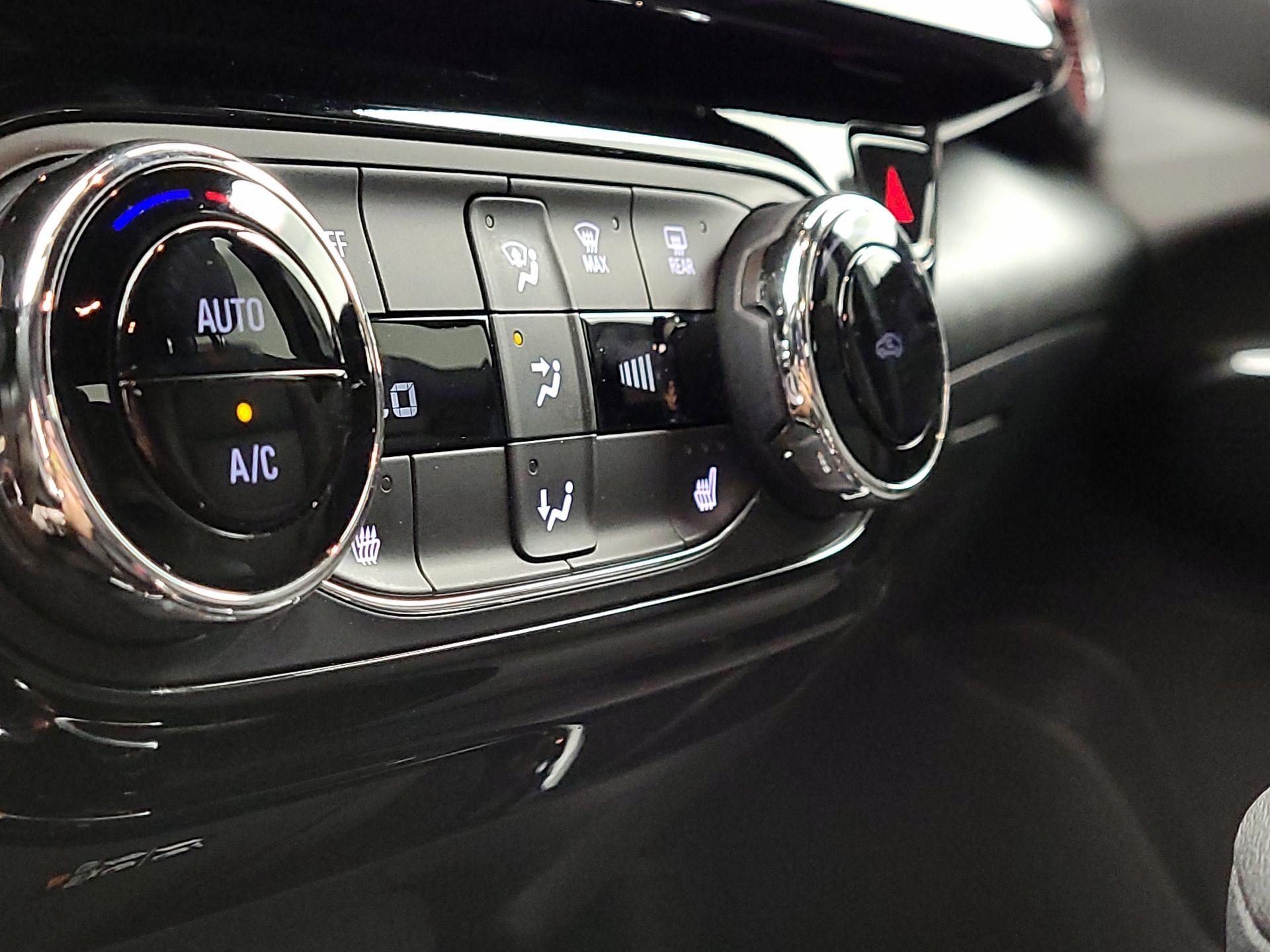 Thumbnail: 2024 Chevrolet Trax - 16