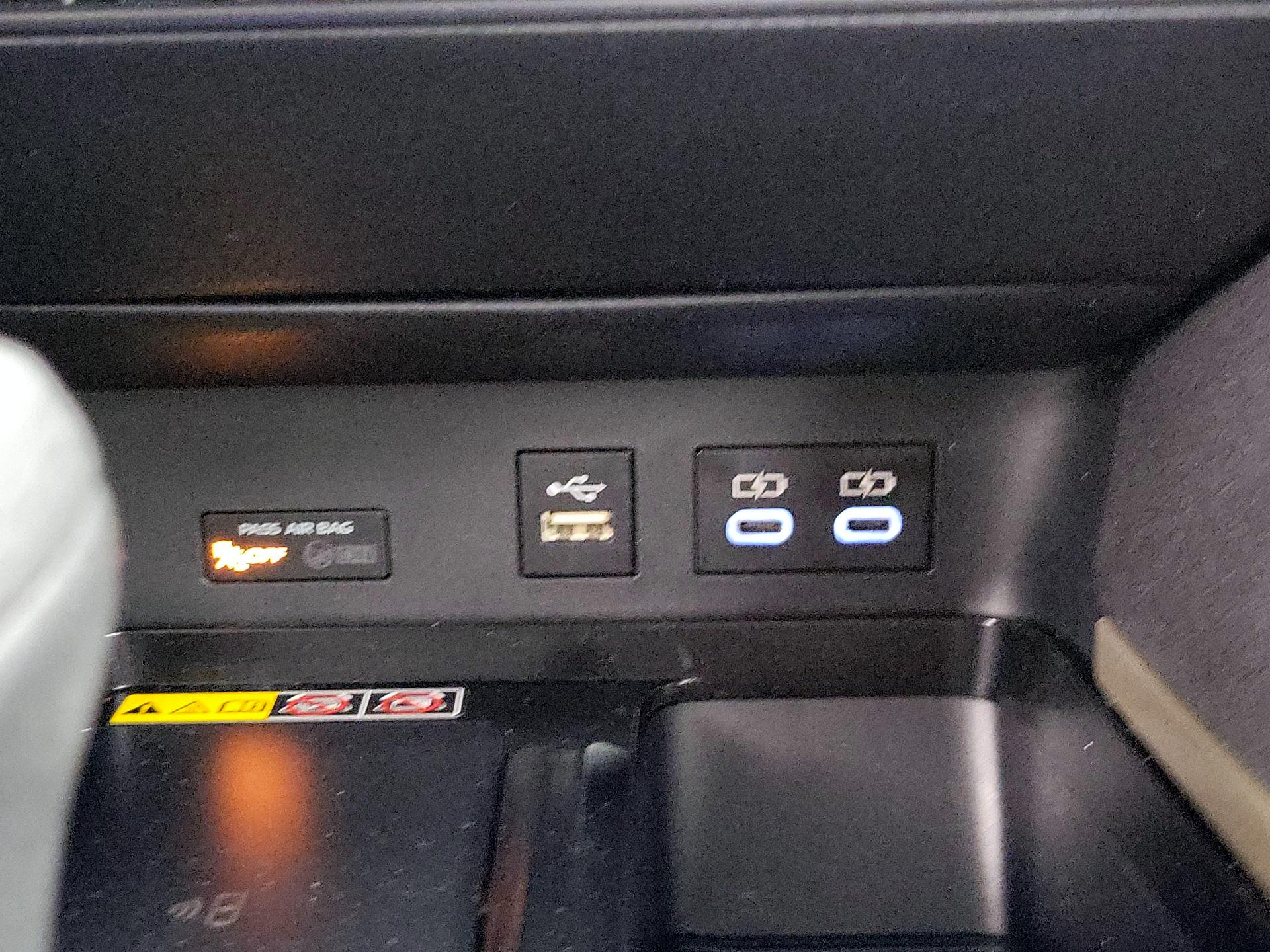 Thumbnail: 2025 Toyota Camry - 18