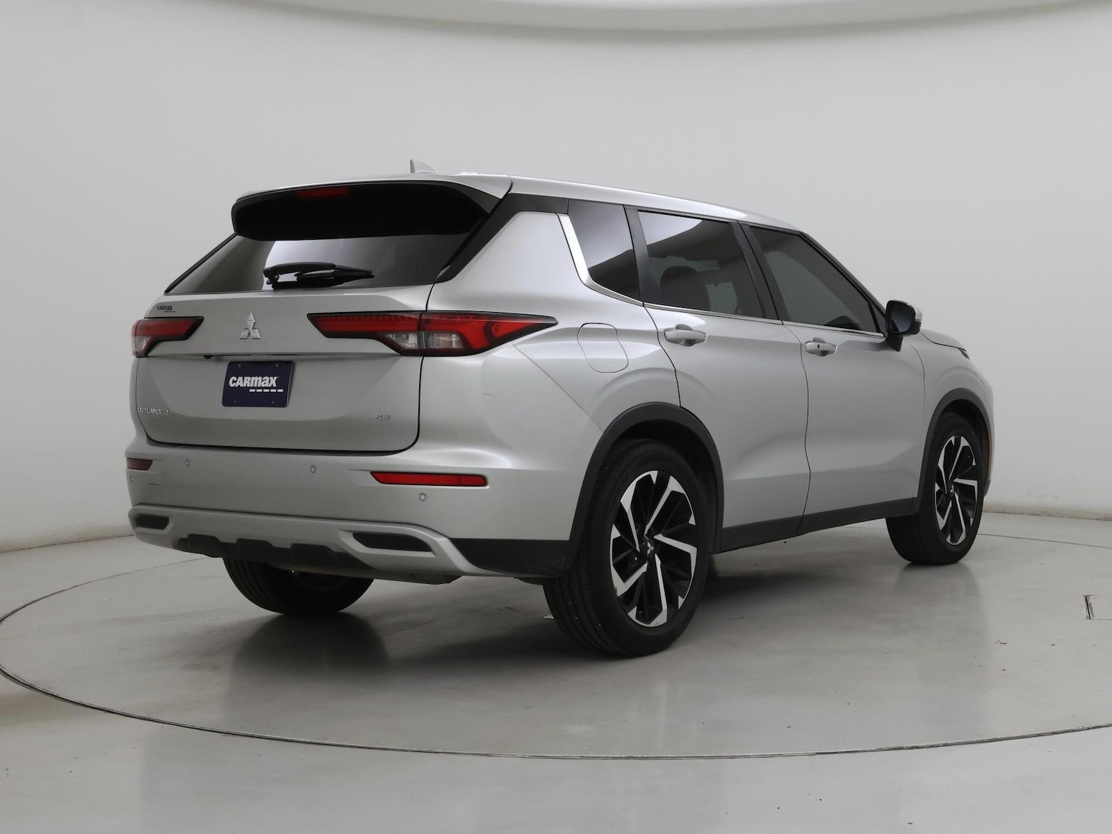 2022 Mitsubishi Outlander SE - Photo 9