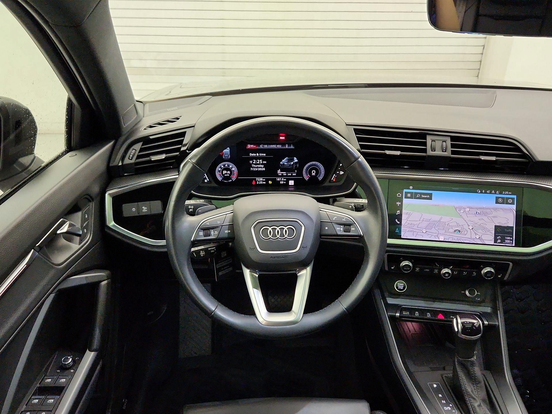 Thumbnail: 2024 Audi Q3 - 10