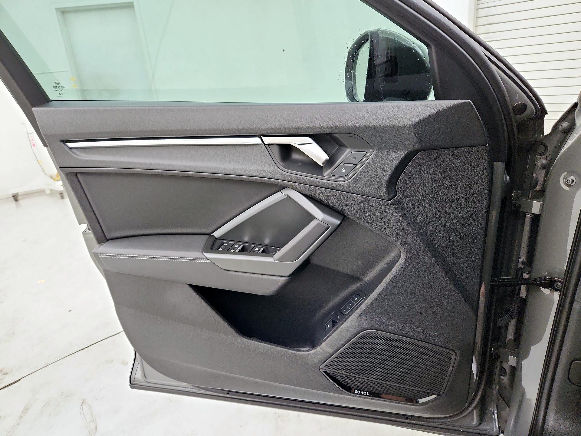 Thumbnail: 2024 Audi Q3 - 12