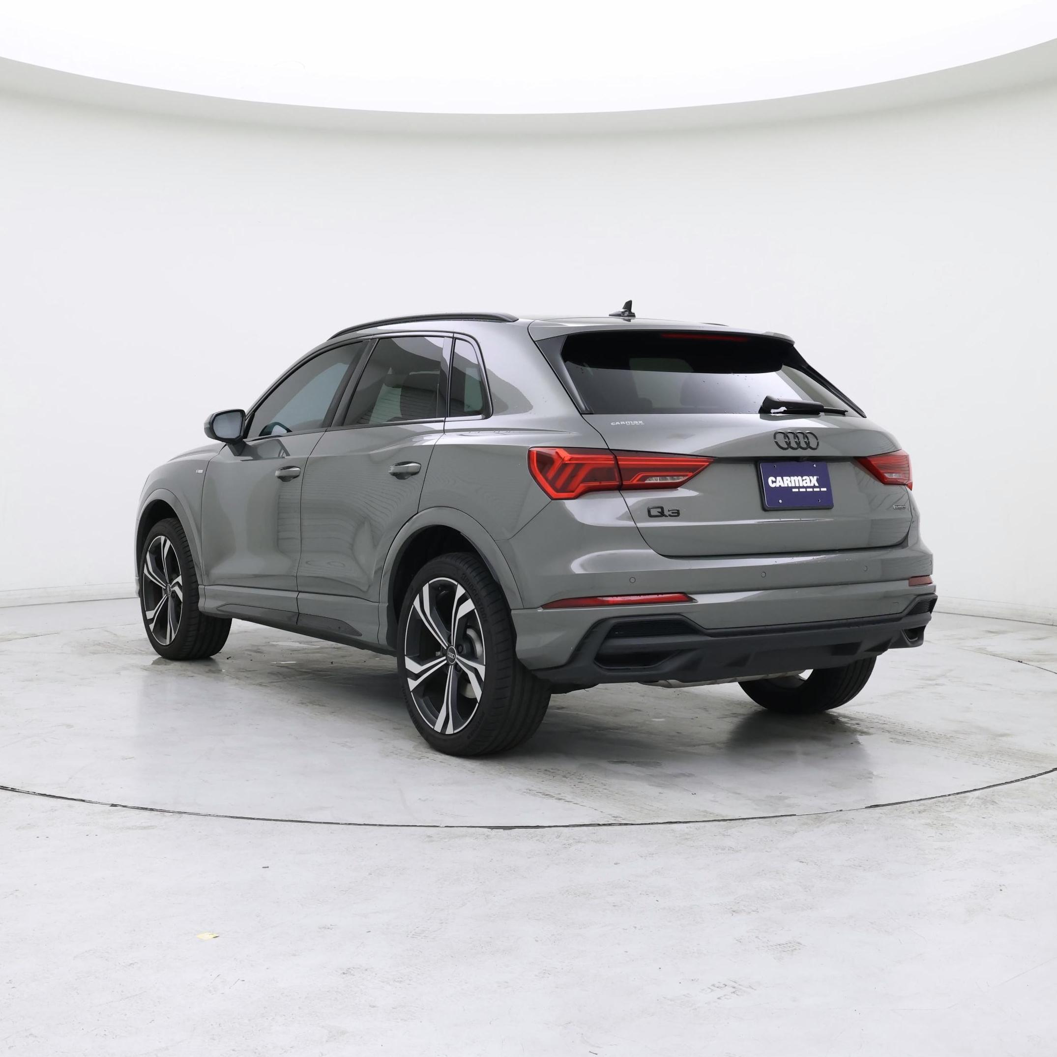 Thumbnail: 2024 Audi Q3 - 2