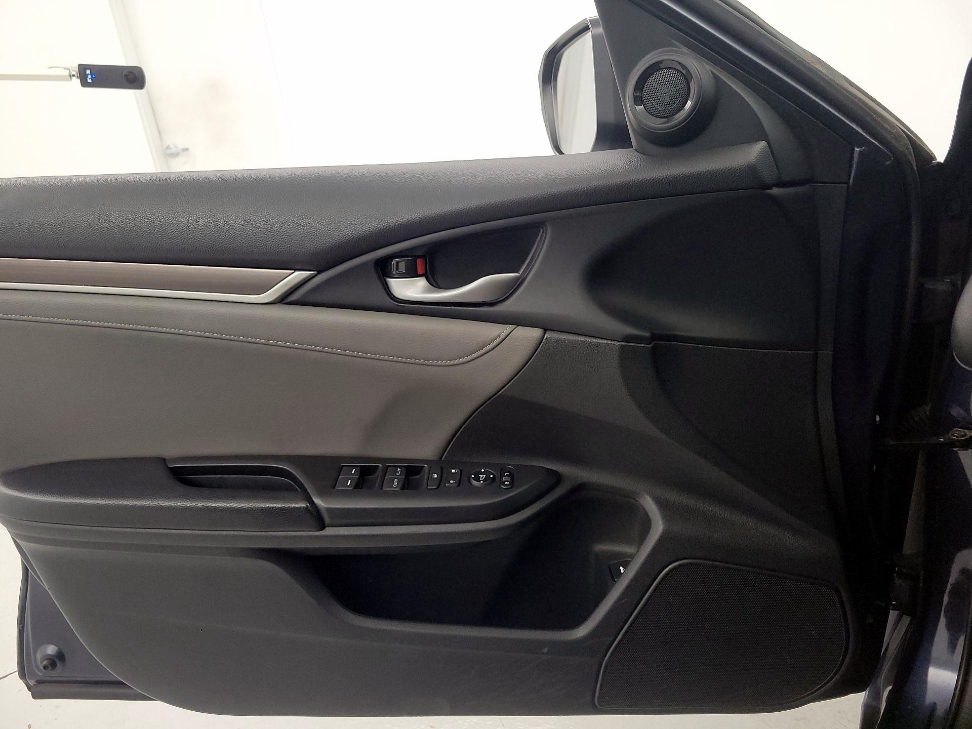 Thumbnail: 2019 Honda Civic - 12