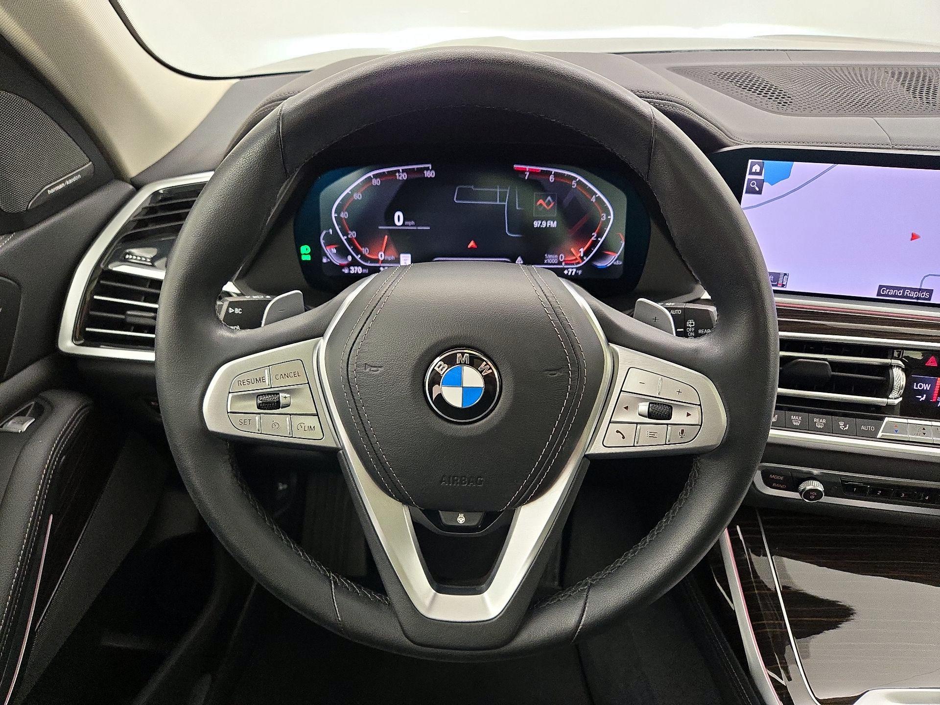 Thumbnail: 2020 BMW X7 - 10