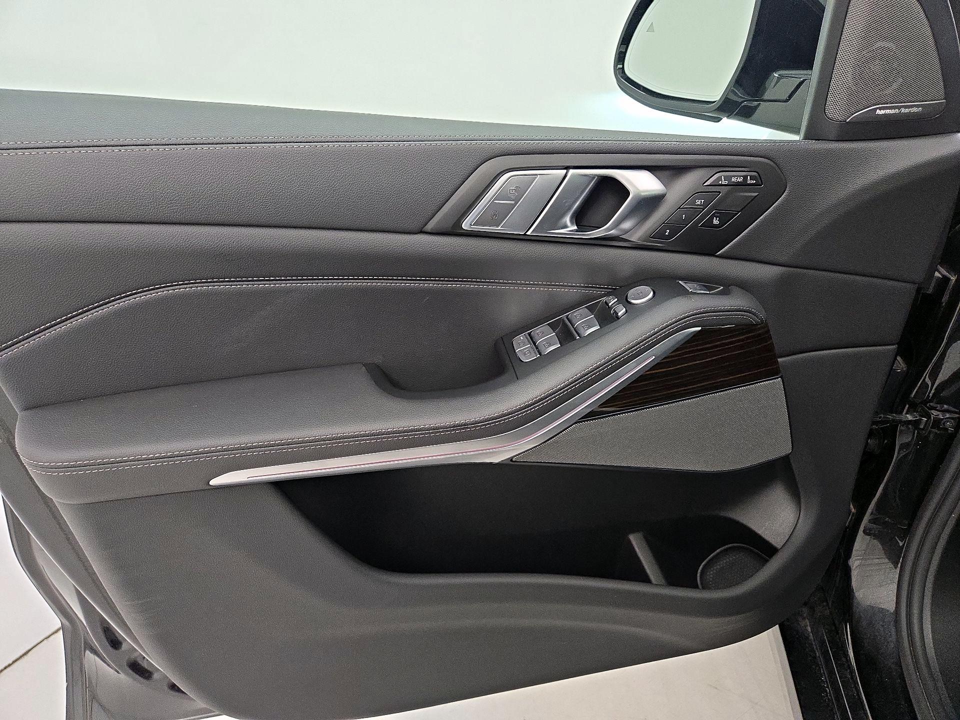 Thumbnail: 2020 BMW X7 - 12