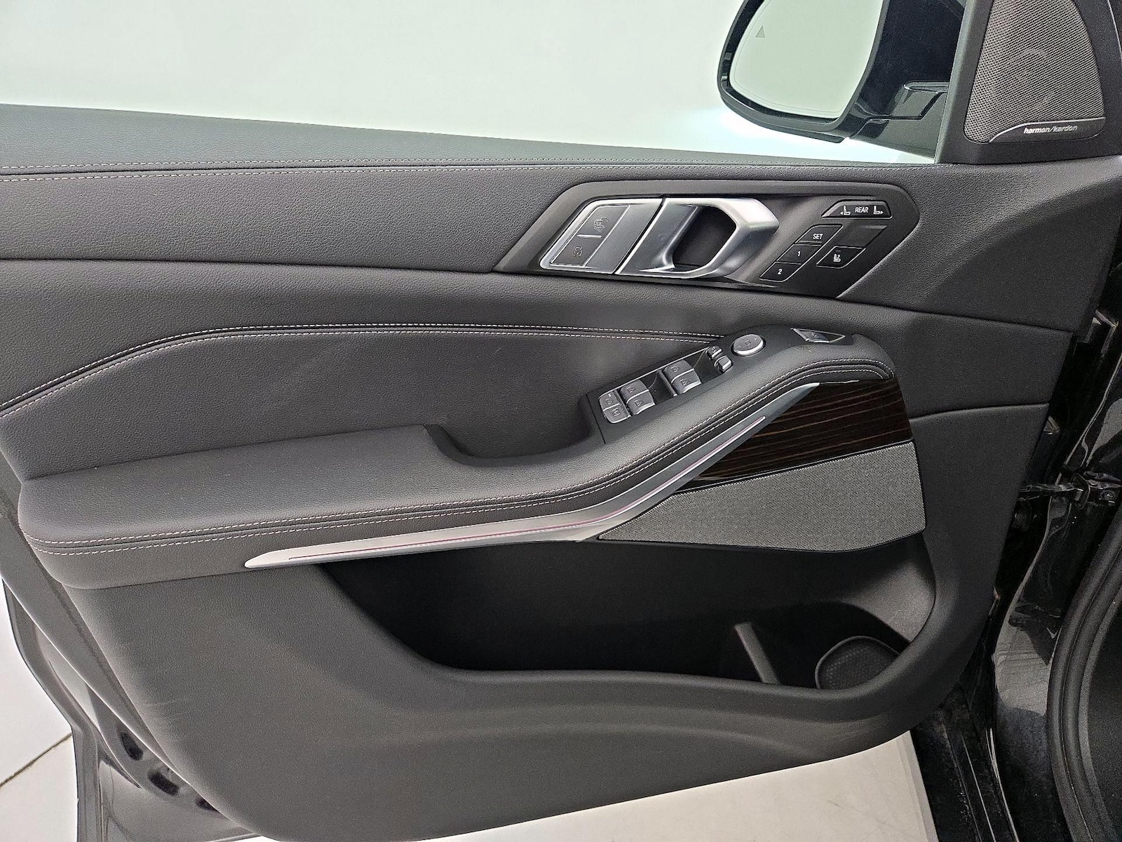 2020 BMW X7 40i - Photo 13