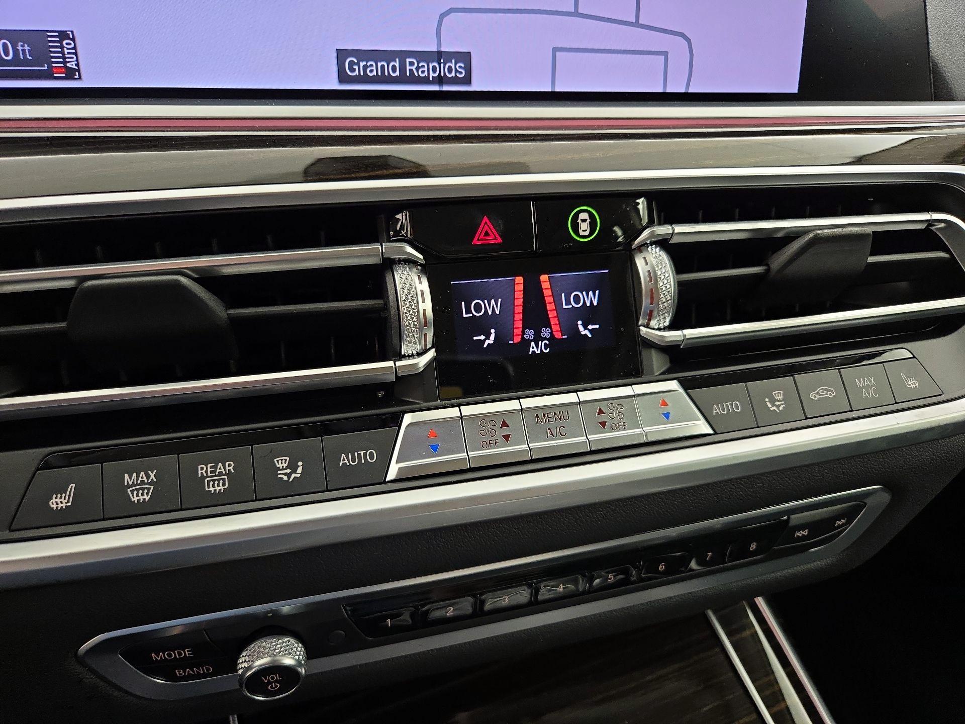 Thumbnail: 2020 BMW X7 - 17