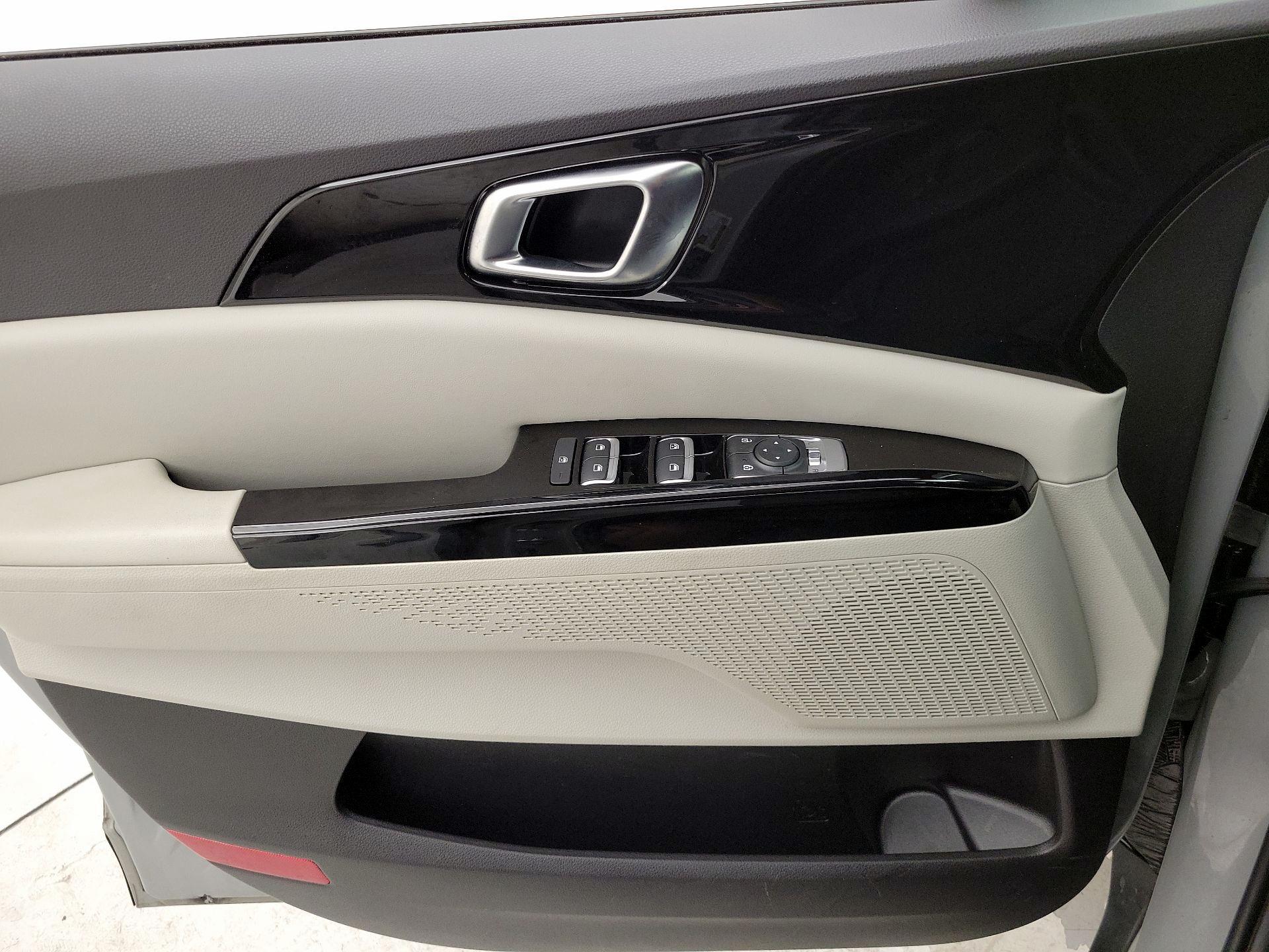 Thumbnail: 2024 Kia Carnival - 12