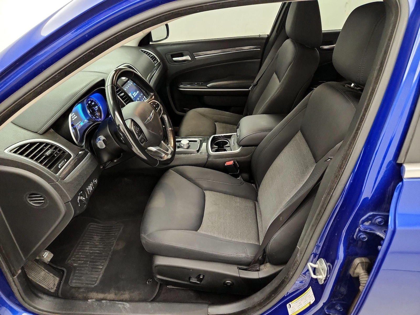 Power Seat(s) & Side Airbags