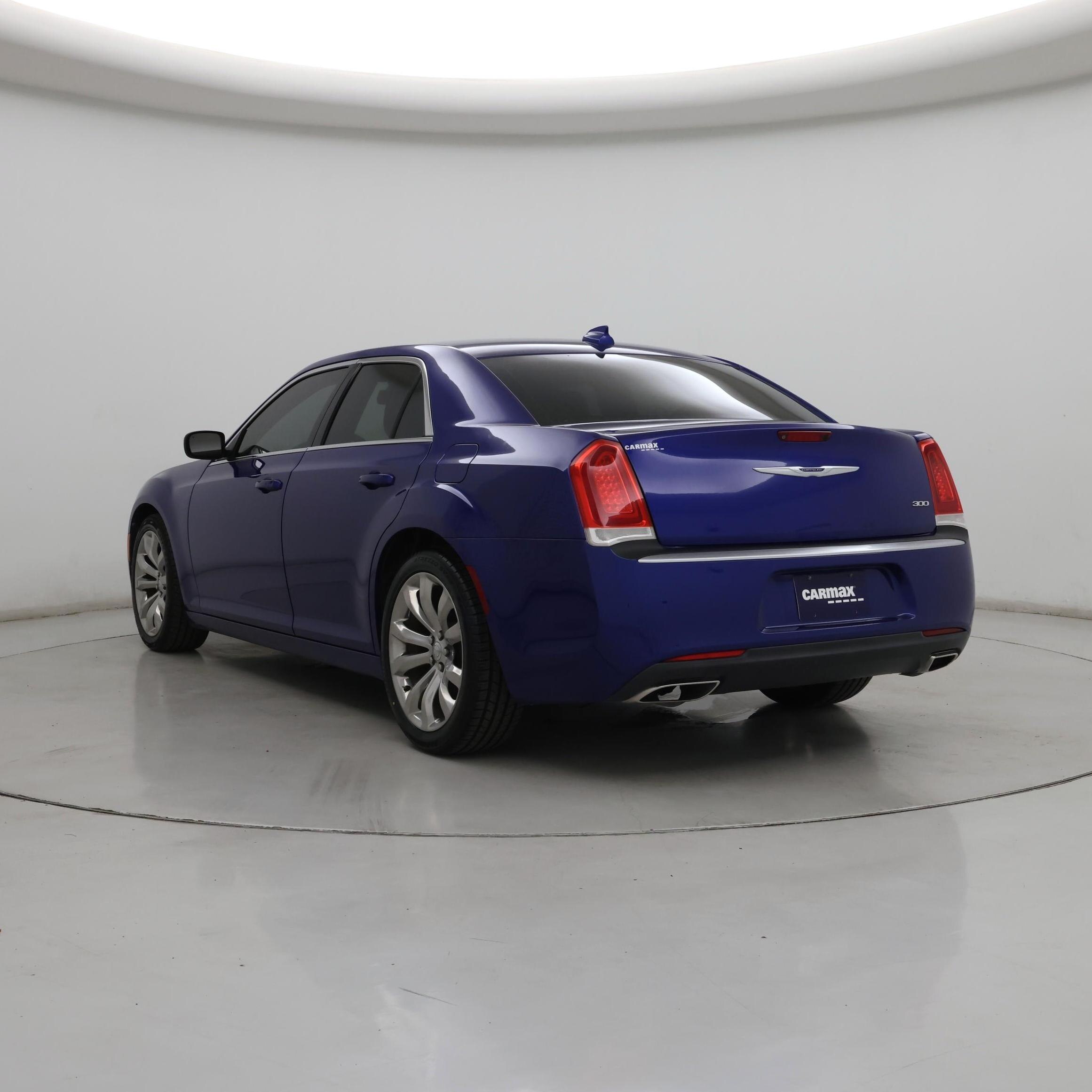 Thumbnail: 2019 Chrysler 300 - 2