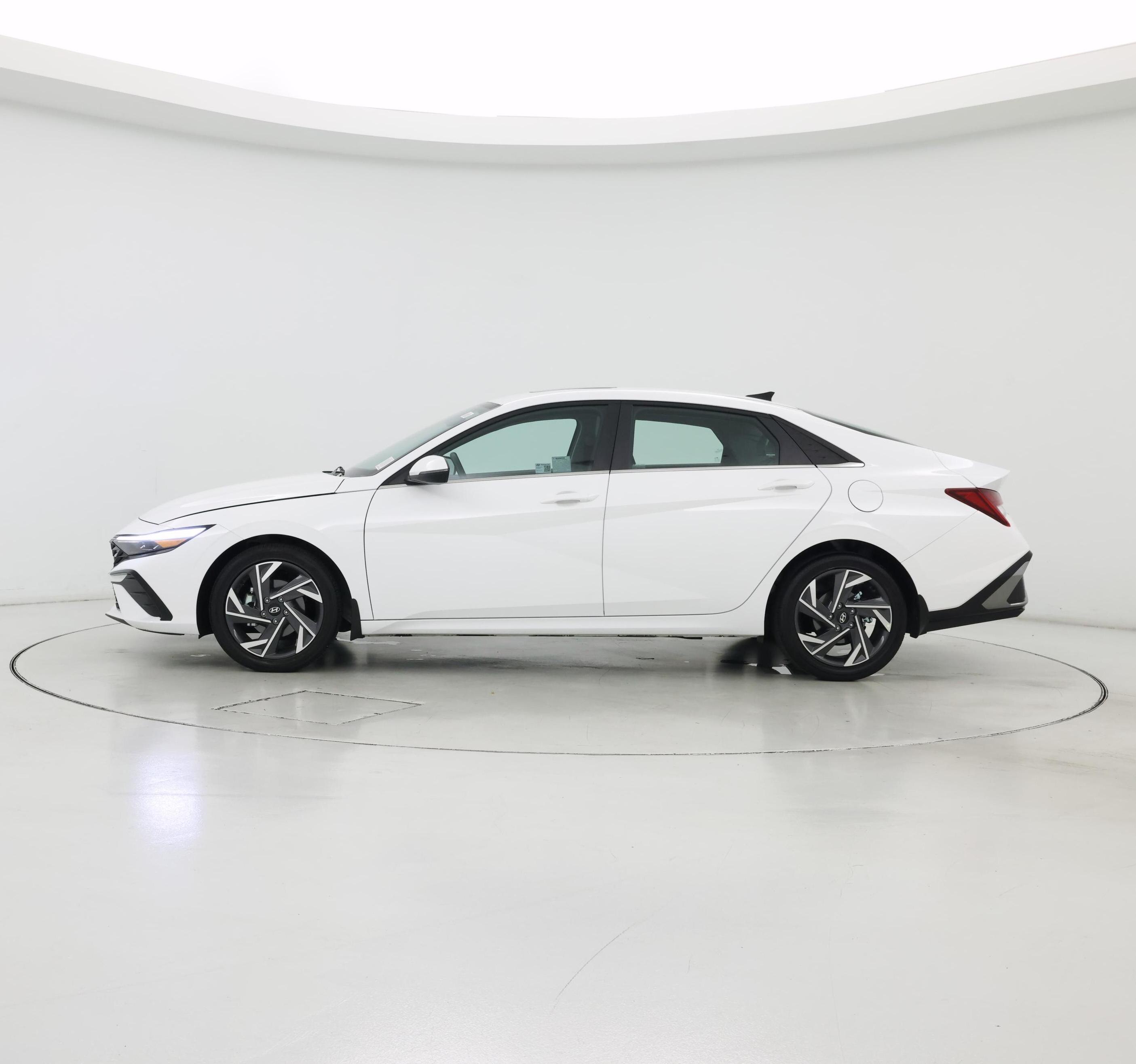 Thumbnail: 2025 Hyundai Elantra - 3