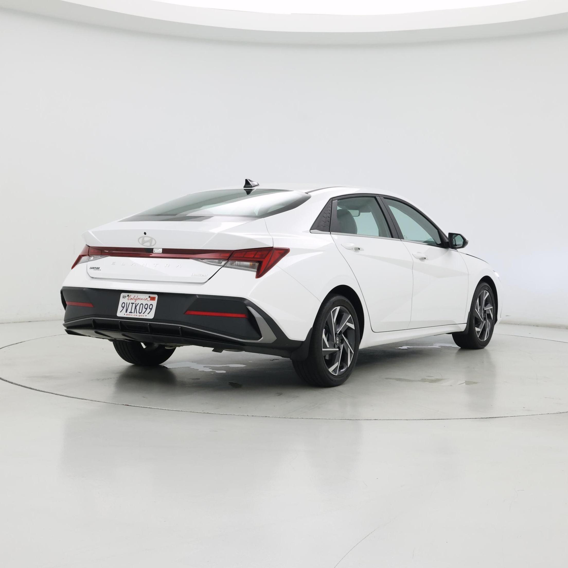 Thumbnail: 2025 Hyundai Elantra - 8
