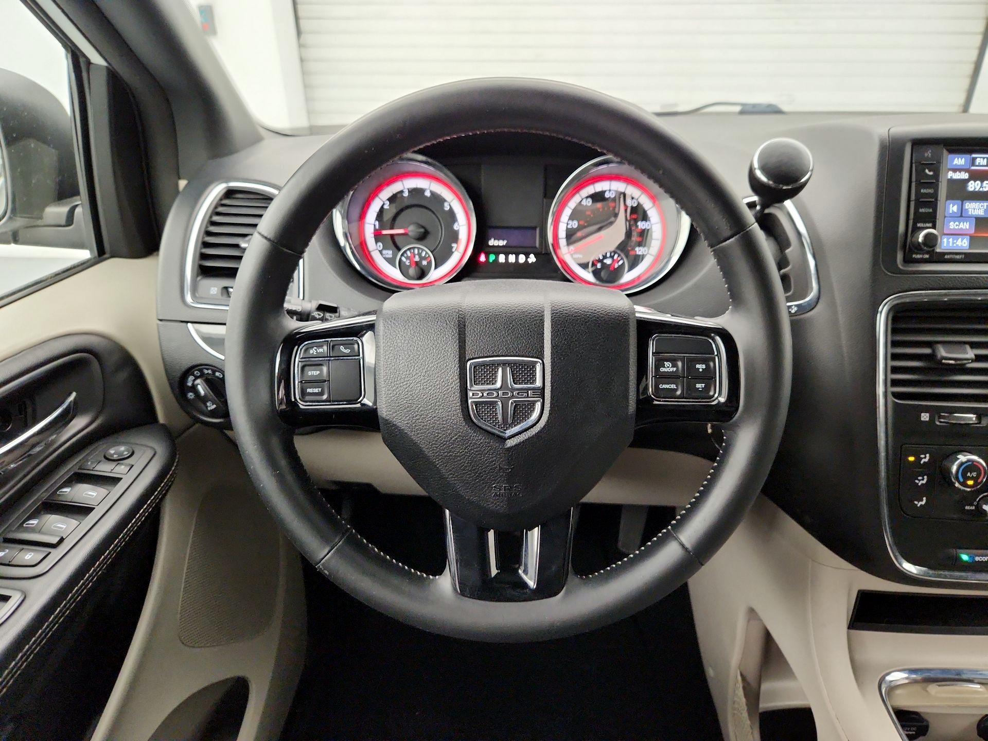 Thumbnail: 2019 Dodge Grand Caravan - 10
