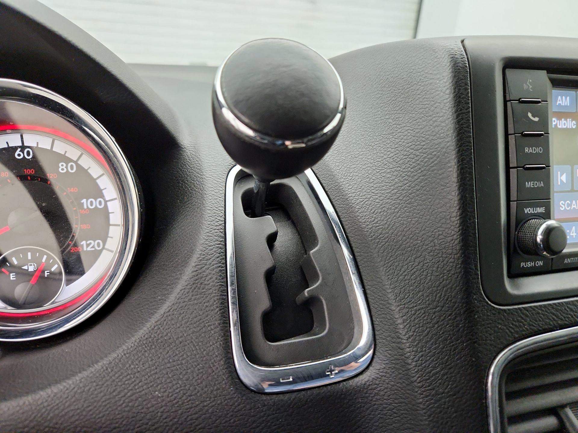 Thumbnail: 2019 Dodge Grand Caravan - 17