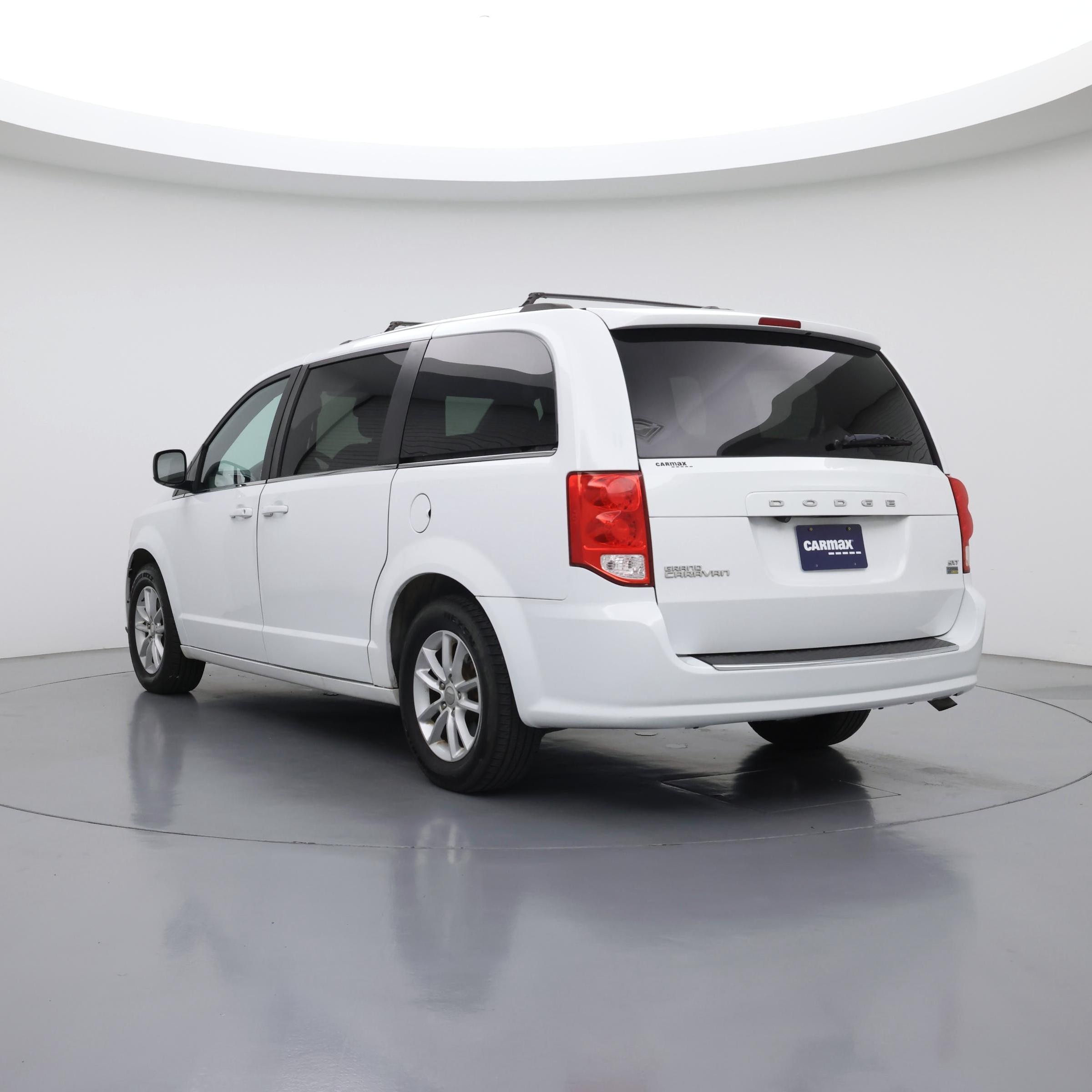Thumbnail: 2019 Dodge Grand Caravan - 2