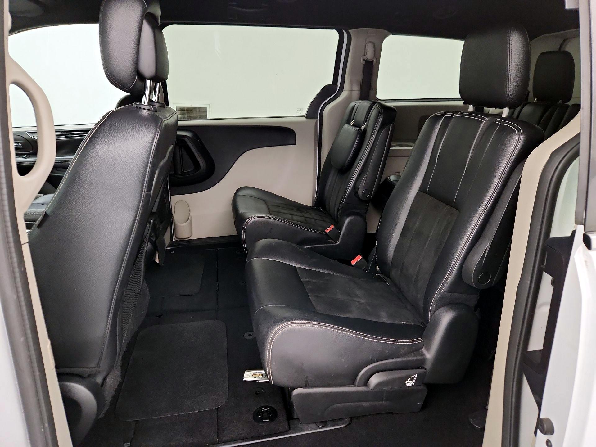 Thumbnail: 2019 Dodge Grand Caravan - 19