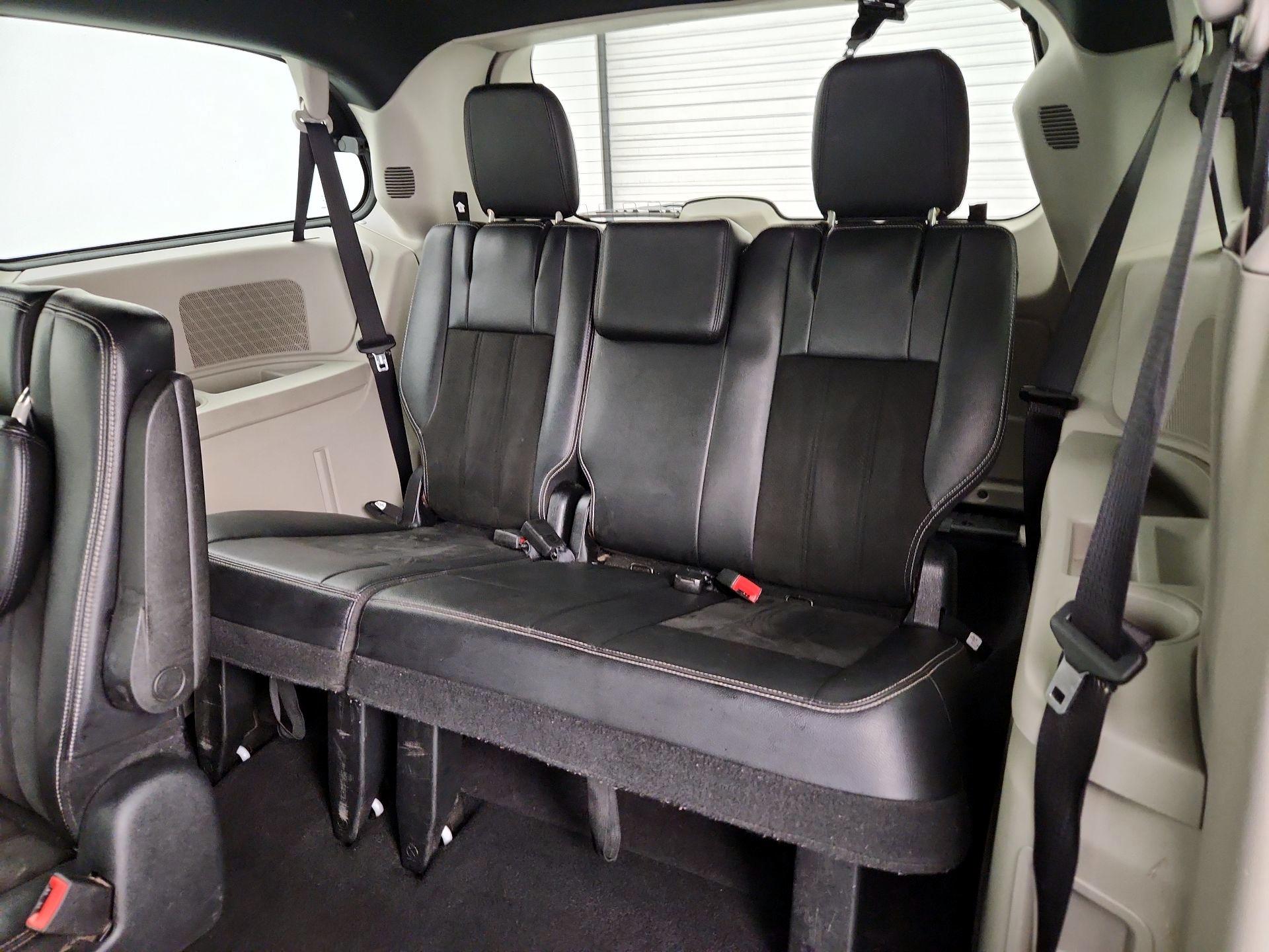 Thumbnail: 2019 Dodge Grand Caravan - 20