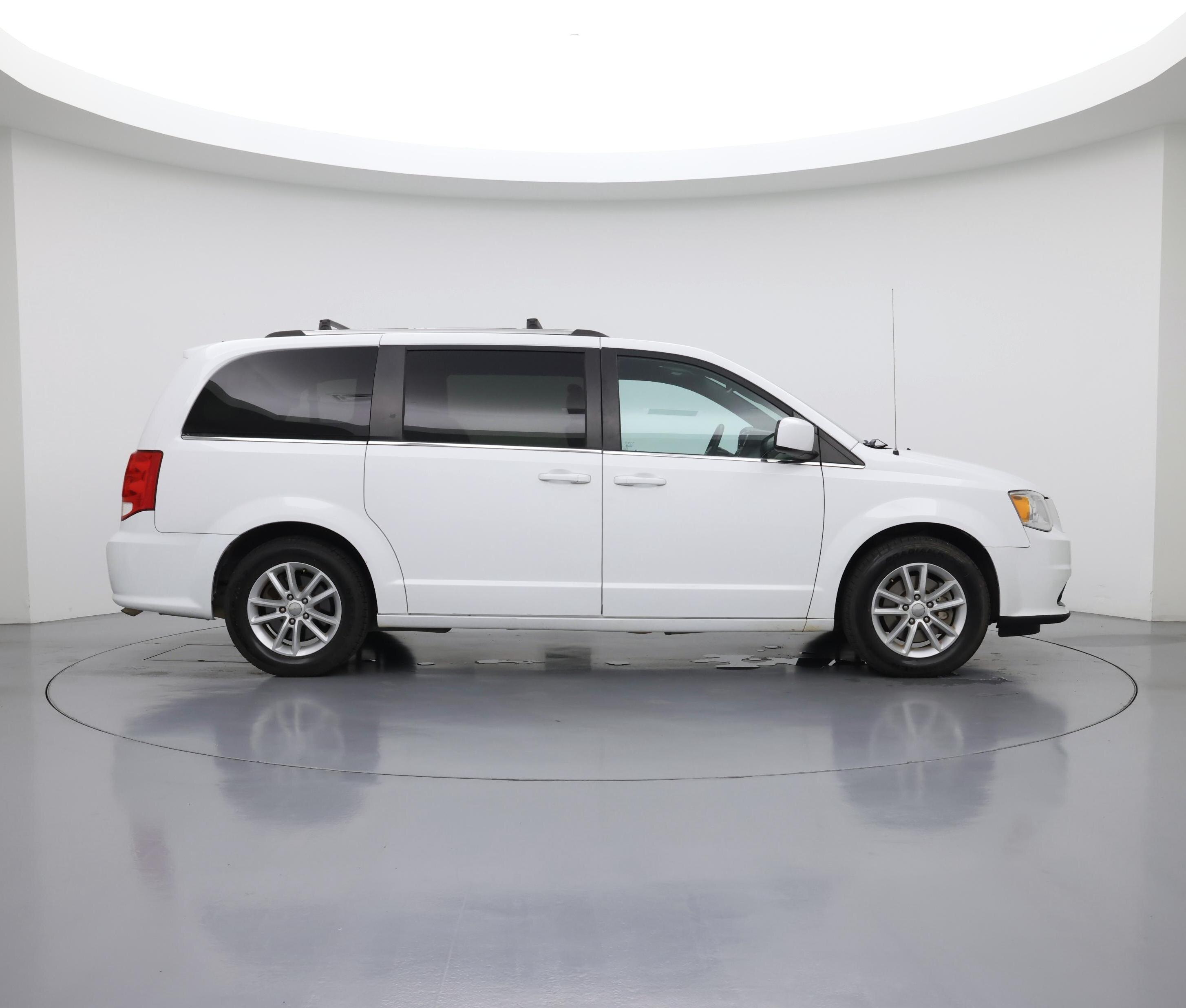 Thumbnail: 2019 Dodge Grand Caravan - 7