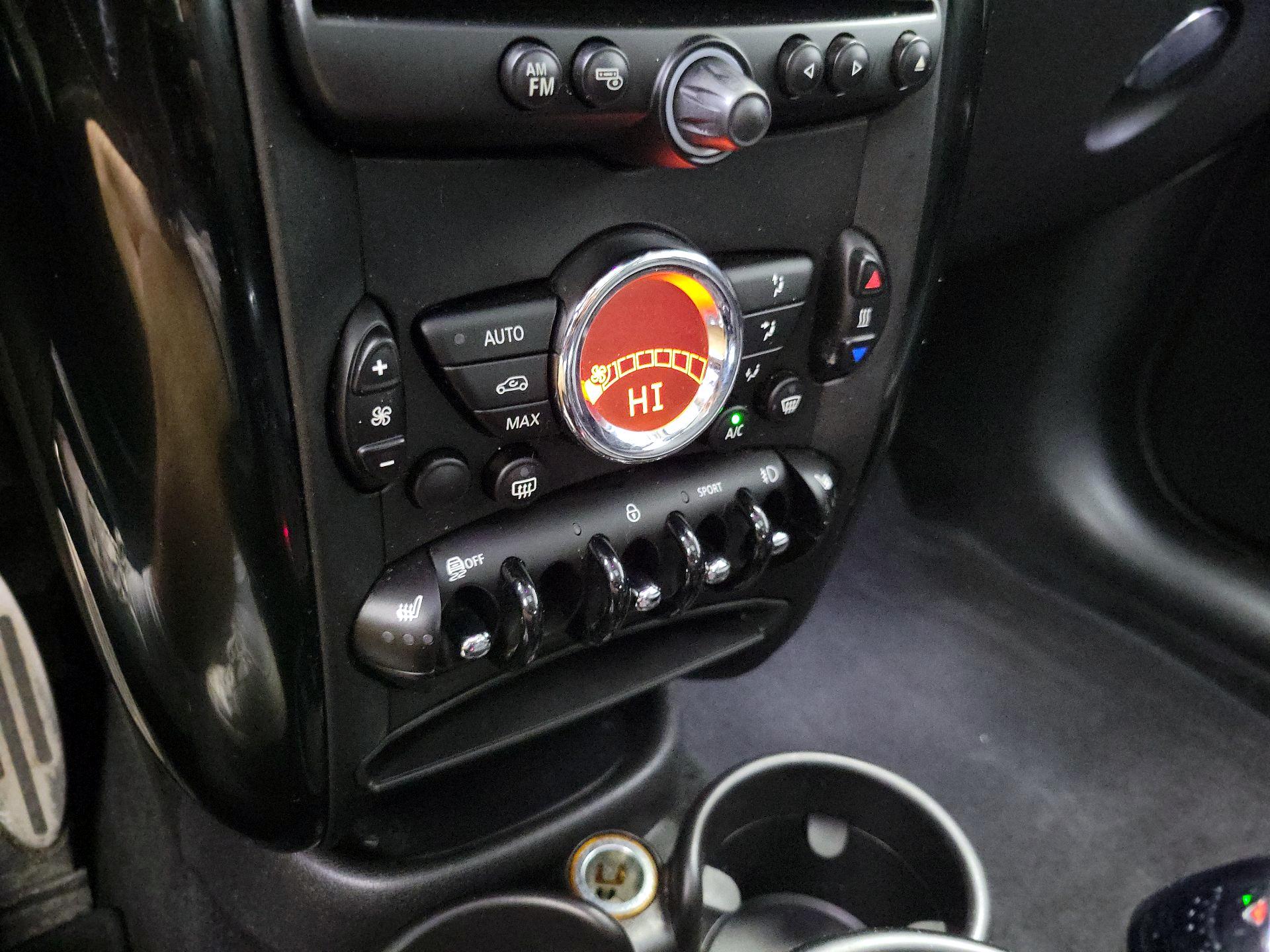 Thumbnail: 2016 MINI Cooper Countryman - 14
