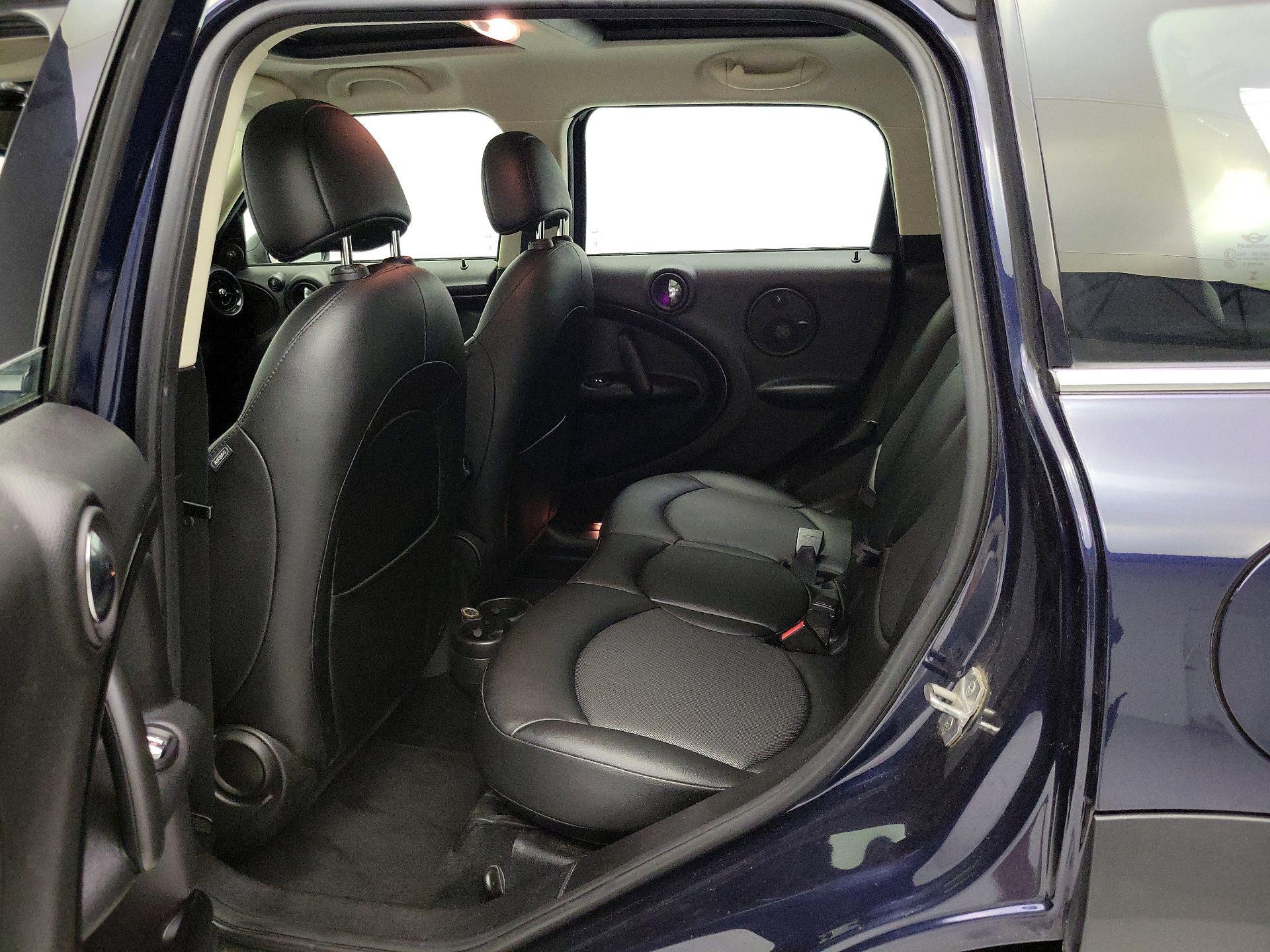Thumbnail: 2016 MINI Cooper Countryman - 18