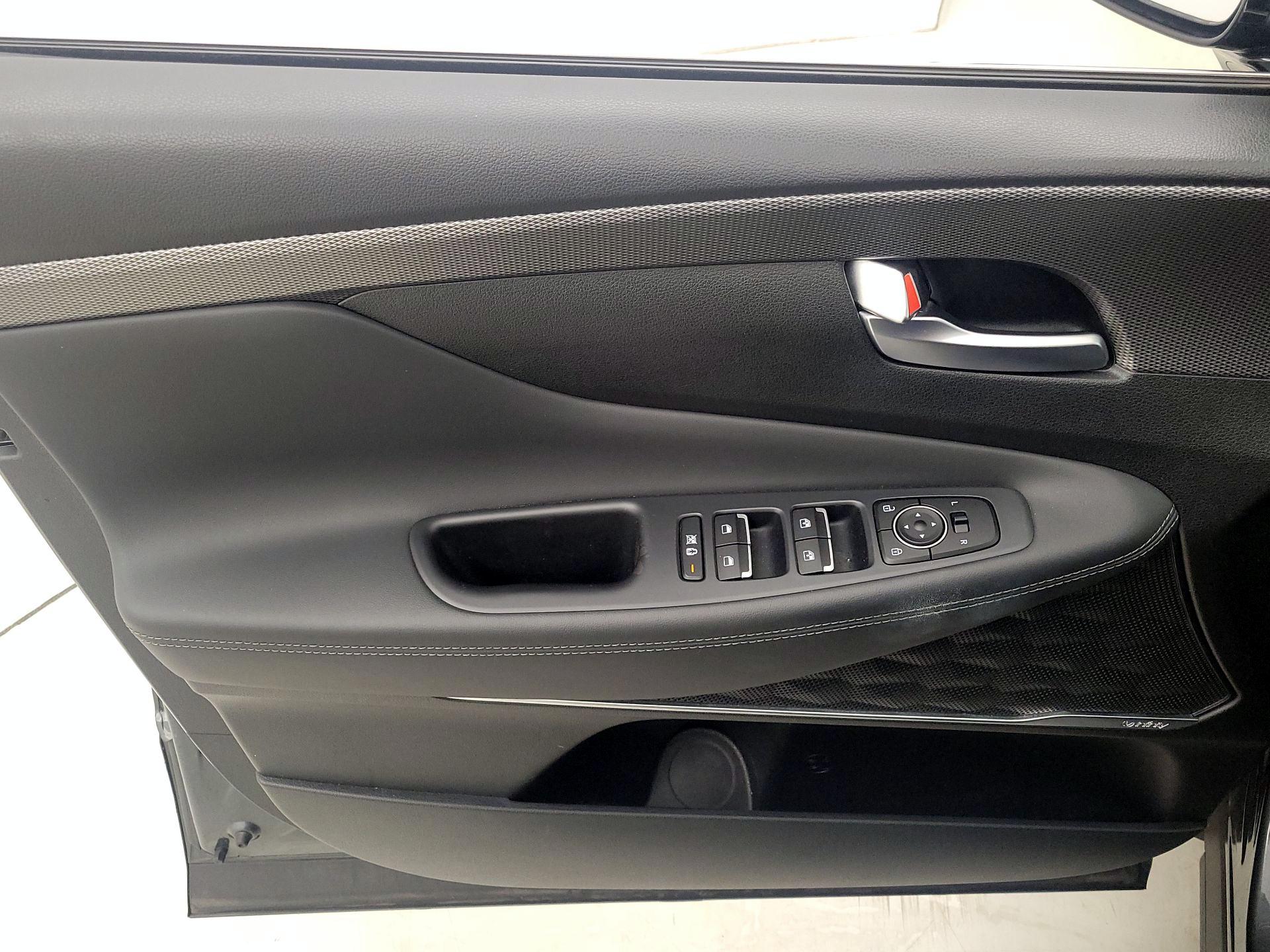 Thumbnail: 2020 Hyundai Santa Fe - 12