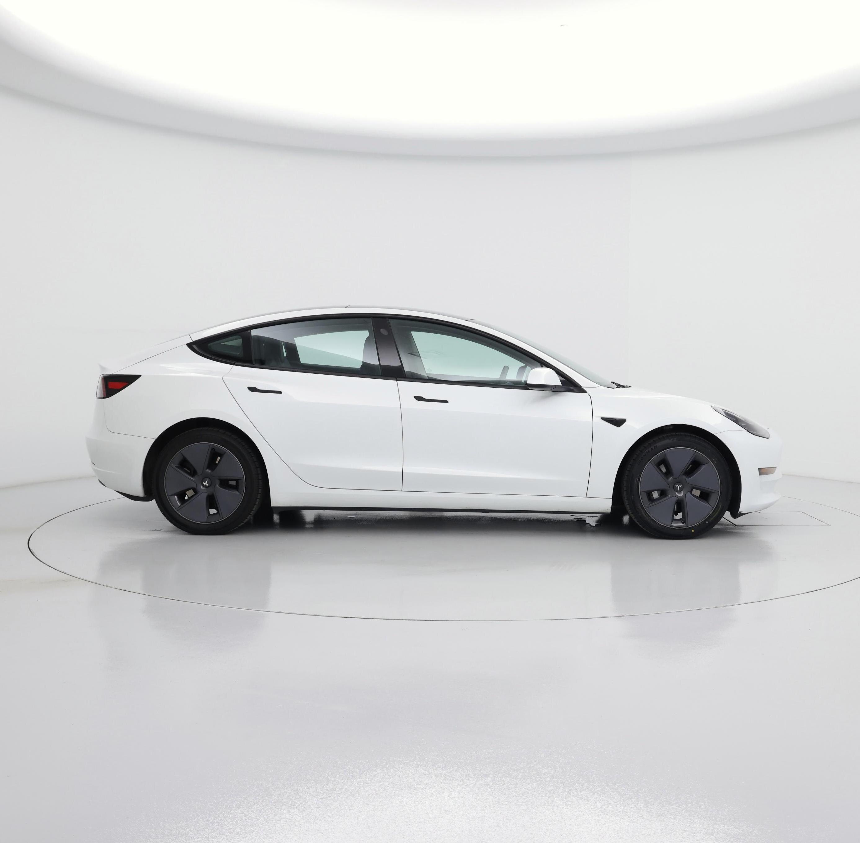 Thumbnail: 2023 Tesla Model 3 - 7